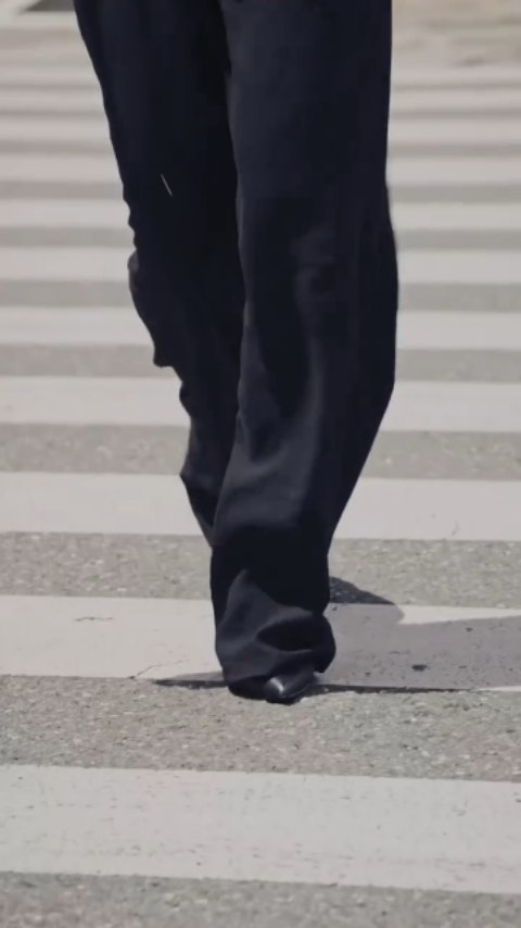 Es hoy, es hoyyyyyy🤍
OFFLINE está acá, nuestra última colección del año, ropa increíble para que vivas la ciudad , tus viajes o estés comfy en casa 🤍🤞🏻🤭
DISPONIBLE AHORA