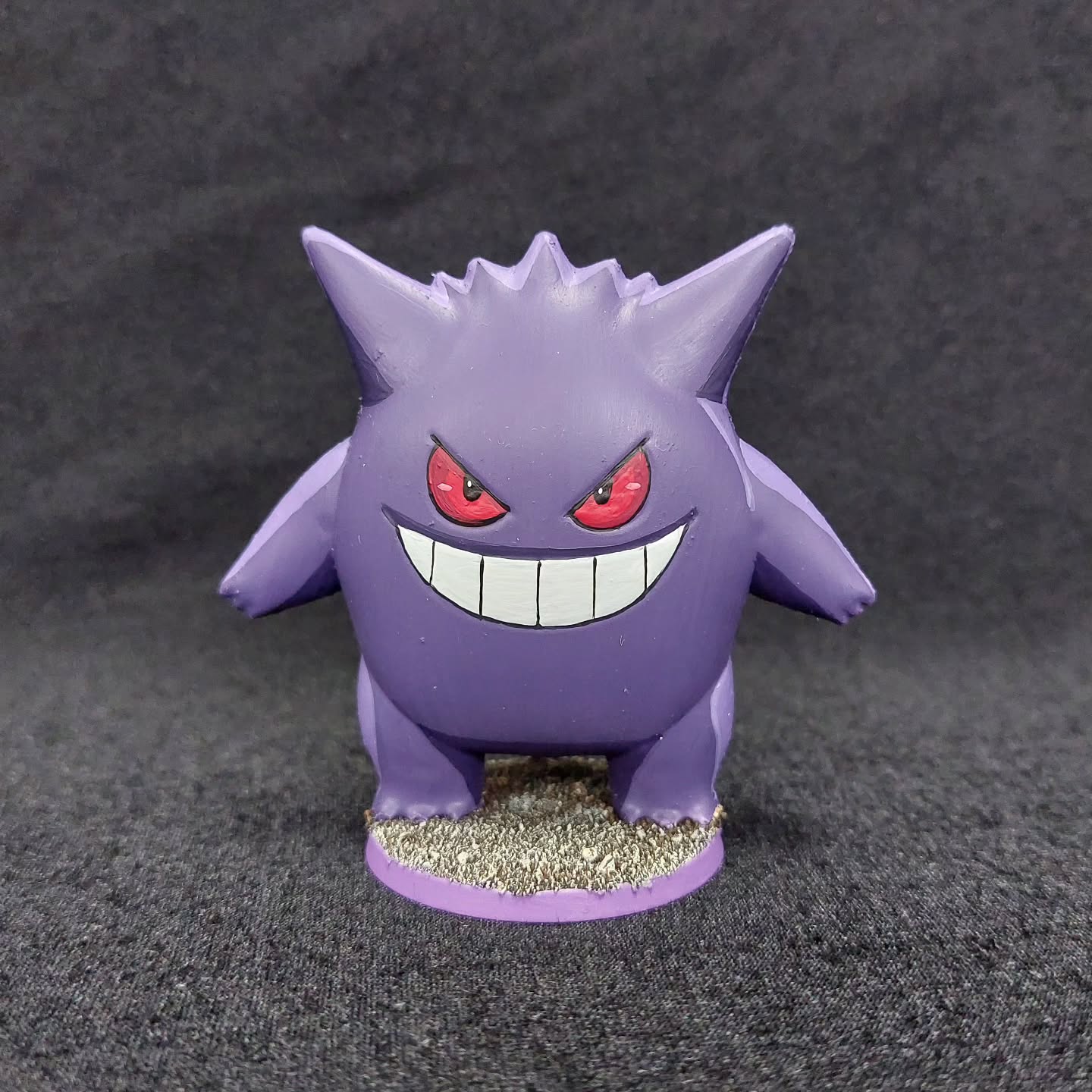 Bought the kids a Pokemon magazine, and it came with some cheap figures to paint. Naturally, I opted to paint the Gengar.
Mold lines were filled and sanded as well as giving him a proper base.
Kids have also got me back into collecting pokemon cards. Boy are Gengar ones not cheap.
Thousand Sons are still being worked on, but I've hurt my hand somehow, so progress is slow.
#pokemon #pokemongo #nintendo #pokemoncards #pokemoncommunity #pokemontcg #pokemonart #mon #pokemoncollector #art #pokemontrainer #tcg #pokemoncollection #shinypokemon #nintendoswitch #pokemonfan #pokemonfanart #pokedex #pokemoncenter #fanart #pokeball #gamefreak #gottacatchemall #gengar