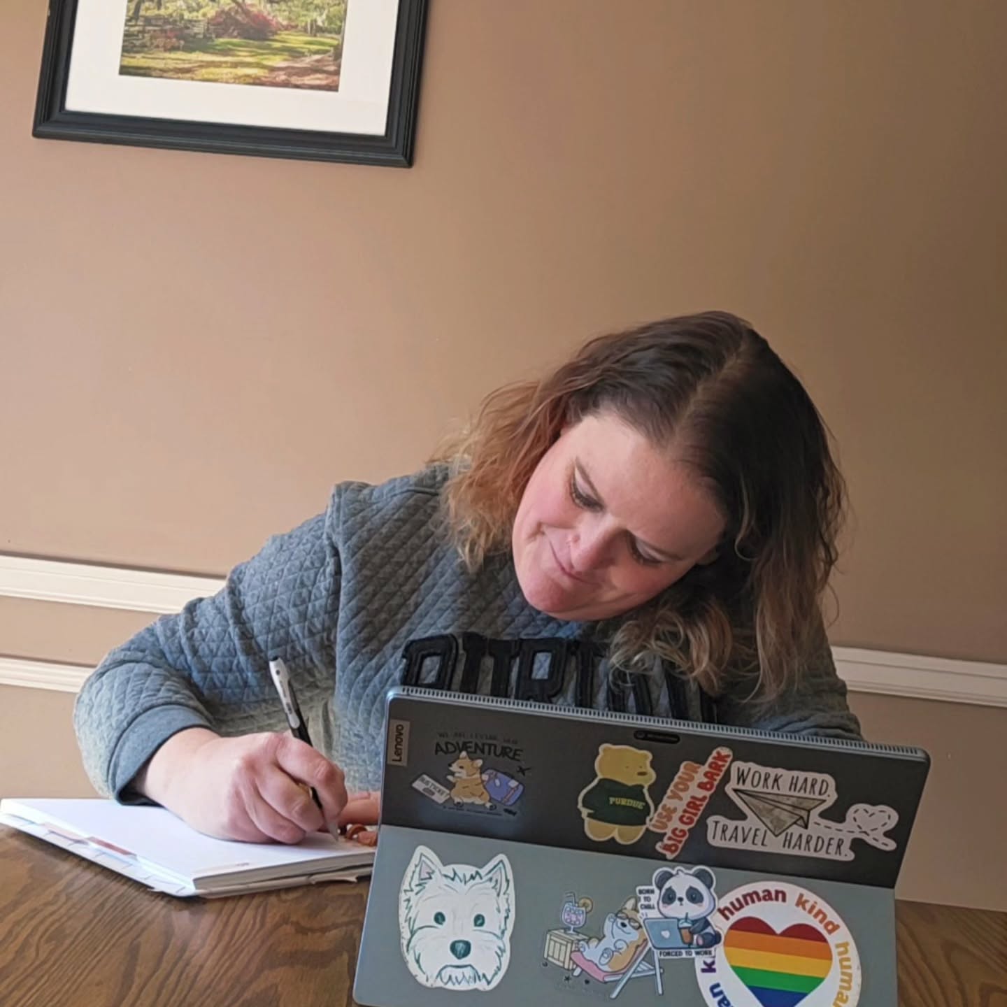 People will always have opinions about network marketing — good, bad, and everything in between.
But my business grows because I show up.
And if you ever decide to jump in with me?
We grow together.
Don’t let fear be the loudest voice in your story.
Start scared. Start imperfect.
Just start. 💛✨
#MondayMotivation #StartScared #NetworkMarketingCoach #BuildYourDreamLife #SideHustleSuccess #WorkFromAnywhereLife #TravelAgentLife #WomenInBusiness #MomsWhoHustle #BusinessMindset #DoItForYourFuture #EntrepreneurLife #CourageOverComfort #YouCanSitWithUs #NewWeekNewGoals #ResidualIncomeJourney #TeamBuildingSeason #MindsetMonday #LimitlessWomen #NetworkMarketingTips