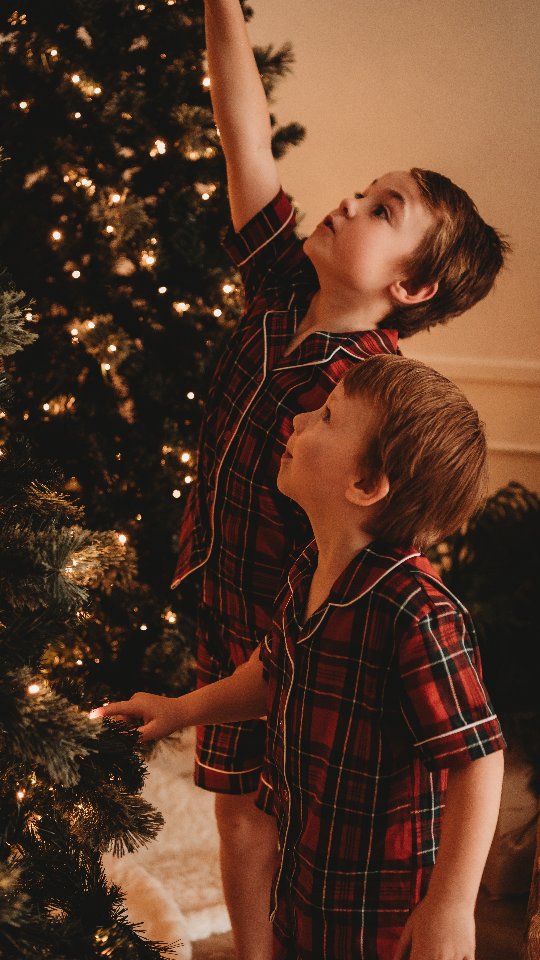 Second weekend of Christmas, mini's are done! 🎅
It has been an emotional time for me this year. Seeing so many babies become toddlers, toddlers come in as little boys/girls and then some even turning up as tweens!
It is truly a wonderful thing to watch your children grow over the years 🥰
One more weekend to go 🎄🎄
We are fully booked for our Mini's. They are always in high demand, and no matter how many additional spots I add, they fill up so quickly. I wish I had the time to document you all 🥹
Here is a little Christmas Mini snippet from my POV 😍
www.jessannephotography.com.au
#christmas #christmasmini #christmasphoto #christmasminis