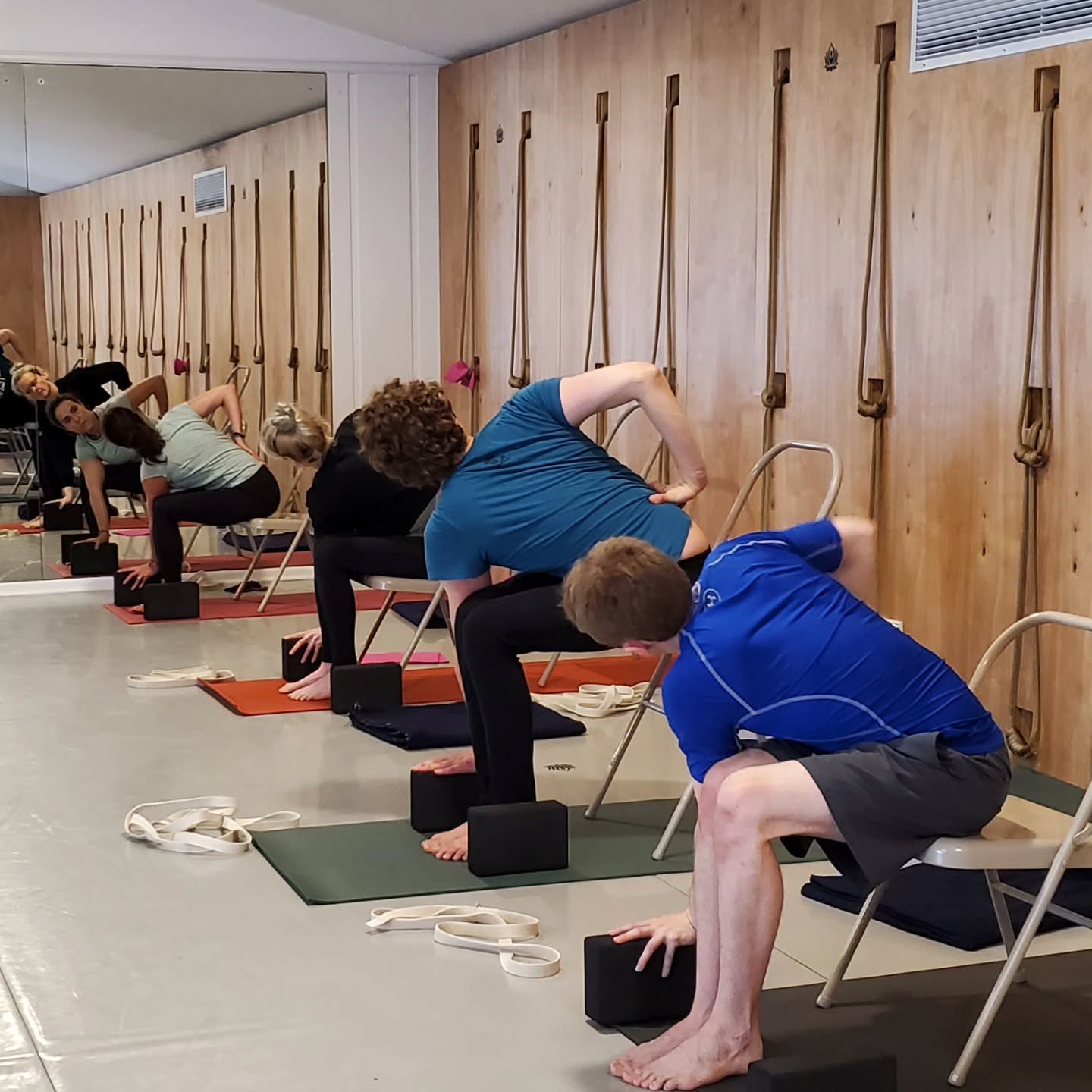 Fall has been coming at us so fast we missed the beginning of November and didn't even realize it! Felt like there should be another week after Halloween and before the start of November! Anyone else feel like this?
Come slow down with us! We have a great line up of teachers for Saturday's at 10am. Now we offer a vinyasa flow with Kathy Verstegen at 12pm every Saturday!
Saturday Nov 22 Miranda @mdellano1 will offer a Donation based Yin class collecting non-perishables for the Food Bank.
10am Saturday line up ->
Nov 8 - Miranda @mdellano1
Nov 15 - Olga @mariaolgafs
Nov 22 - Kit Bevis
Nov 29 - Yemile @molaraji
.
.
.
#yogakurunta #yogakuruntasa #sanantonioyoga #sanantonioyogateacher #satx #210yogis
#propyourpractice #yogaprops #achairforyoga #yogachair #yogaforeveryone #ropewallyoga #castlehills #castlehillstx