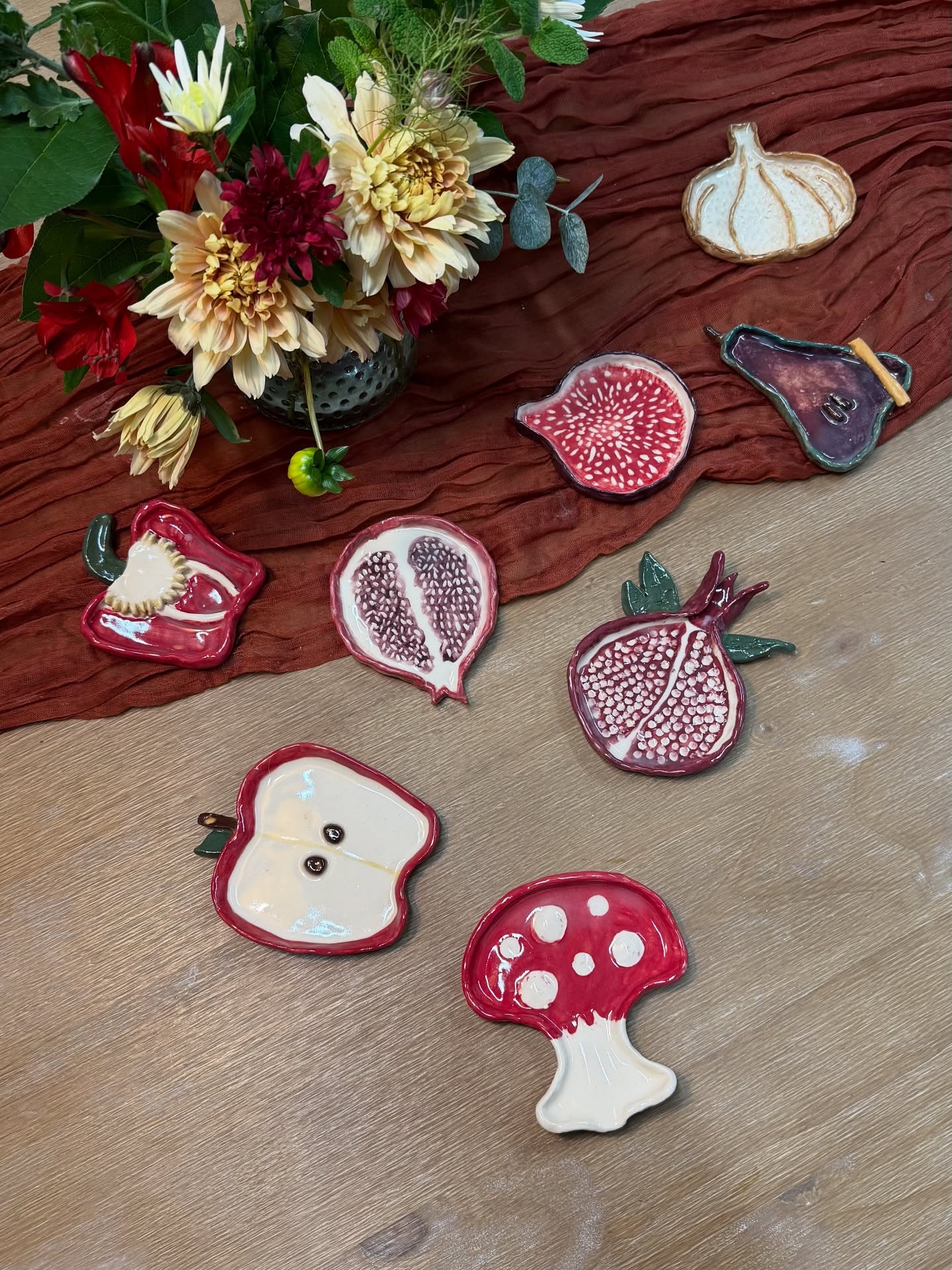 October was 👻🎃✨
Thanks to all who shopped and all who have booked, you’re making my little dream a reality ✨