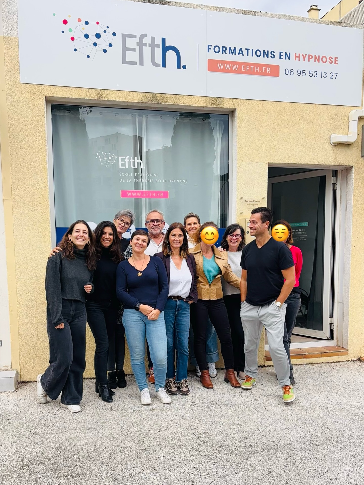 Mais qu’il est beau, ce cru Automne 2025 !
Nous sommes à seulement 10 jours de formation sur 24, et c’est déjà une belle synergie qui s’est créé.
À tous les anciens élèves et les nouveaux, quel est le meilleur souvenir que vous avez du parcours de formation ? Partagez votre anecdote 😄
Je vous aime ❤️
@lucile_lesudetmoi @_mahhana_ @alex.drine @stephbulledecalme @lucile_berthe_pro @sabrynabeautyspirit @sharhazadeembarek_kinesio