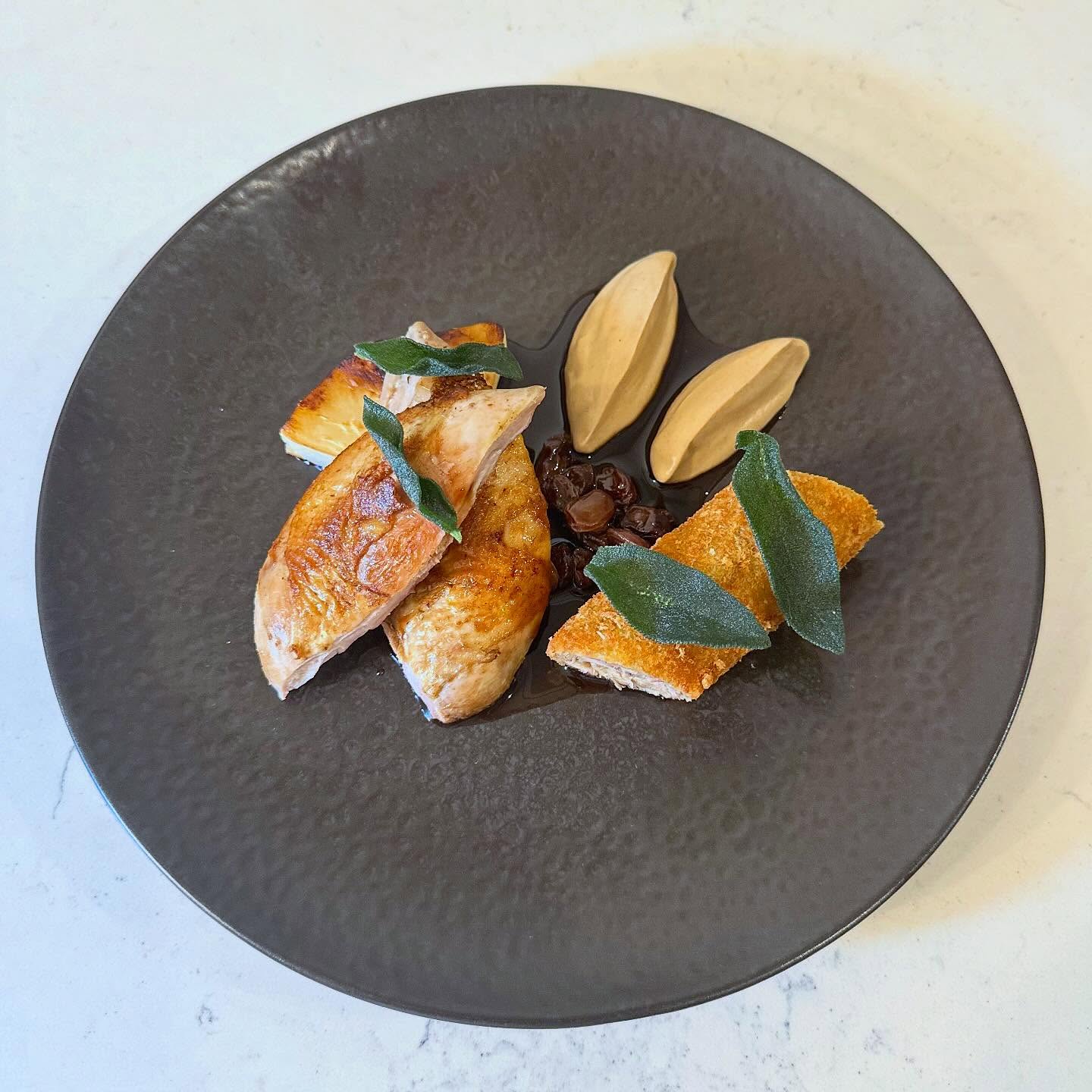 Roasted crown of Audley End Estate partridge, confit leg croquette, salt baked celeriac, caramelised cauliflower purée, pickled raisins & brown butter jus
#thepearandoliverestaurant #hildersham #village #cambridge #smallbusiness #modern #european #restaurant #gameseason #chefs #cook #local #seasonal #produce #visitsouthcambs #foodies