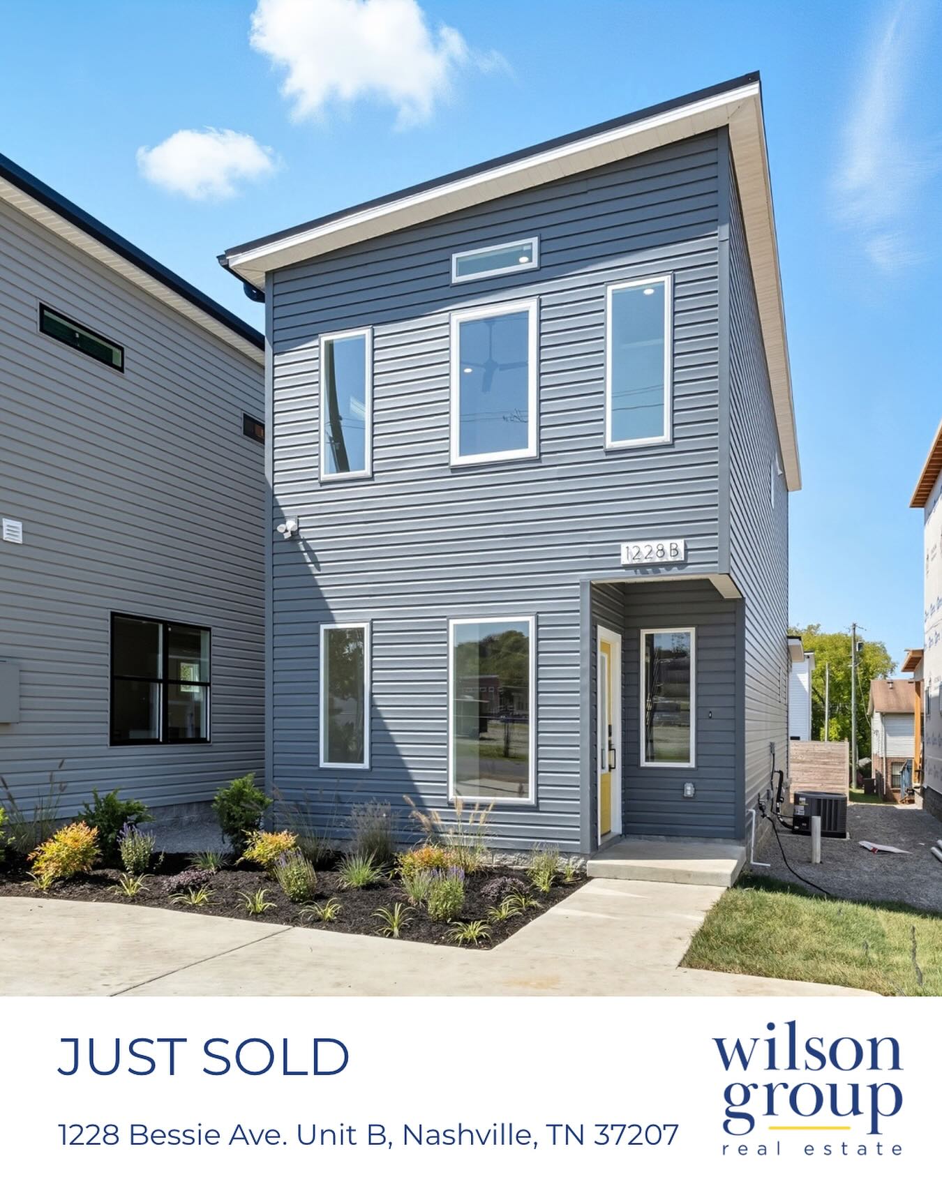 🎉Happy Closing Day!🎉
Congratulations to my seller, C&H Properties, on the sale of another amazing new construction home! On to the next one … 🩷
#realtorlife #nashville #nashvillerealestate #nashvillehomes #nashvillehomesforsale