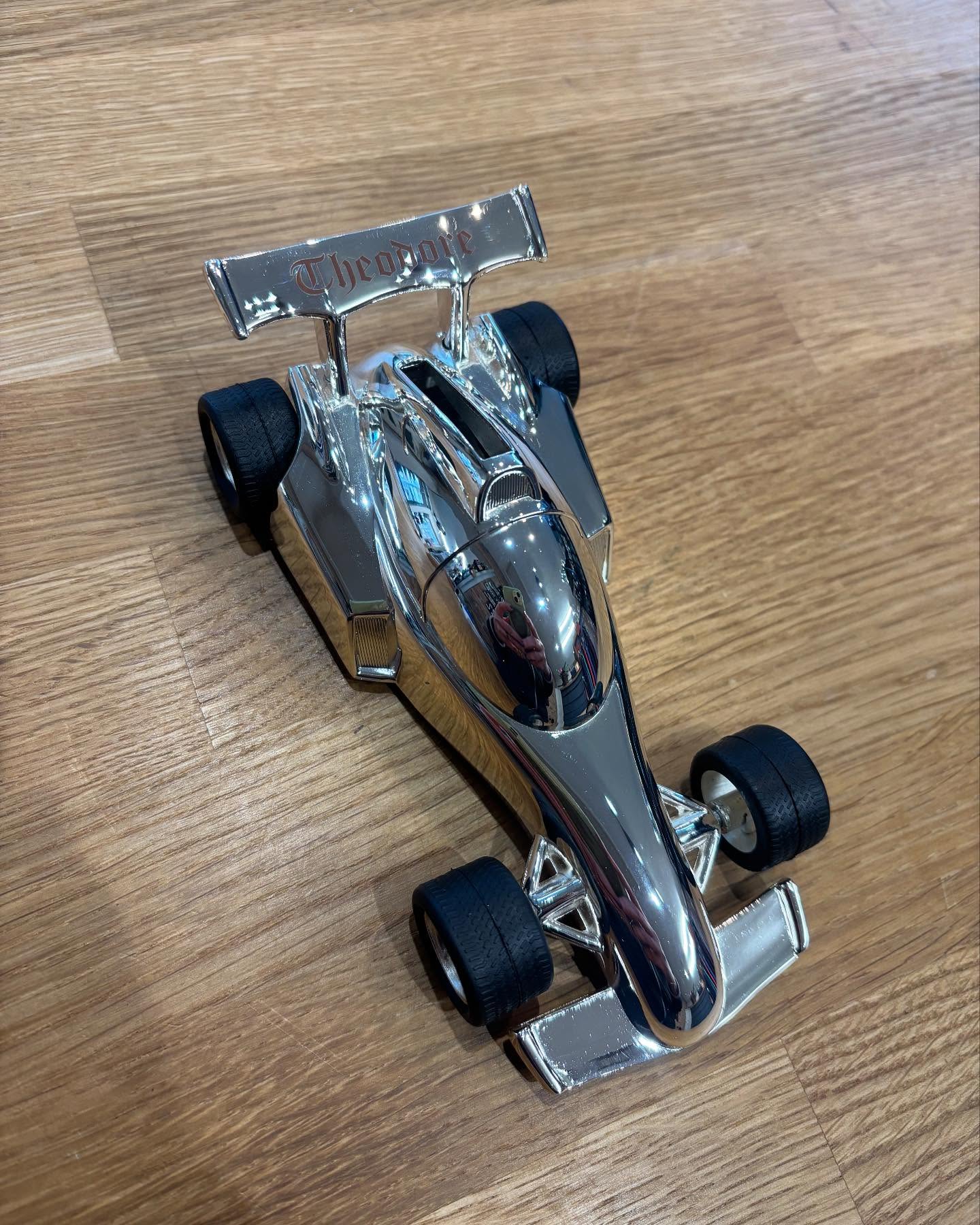 As Christmas is approaching I thought I’d share some of the lovely gifts we can personalise, as well as a shop full of gifts on offer, we can also personalise the items you bring into us. So why not in and have a chat 😊
#personnalisation #shoplocal #warminsterbusiness #warminsterwiltshire #wiltshirebusiness #wiltshire