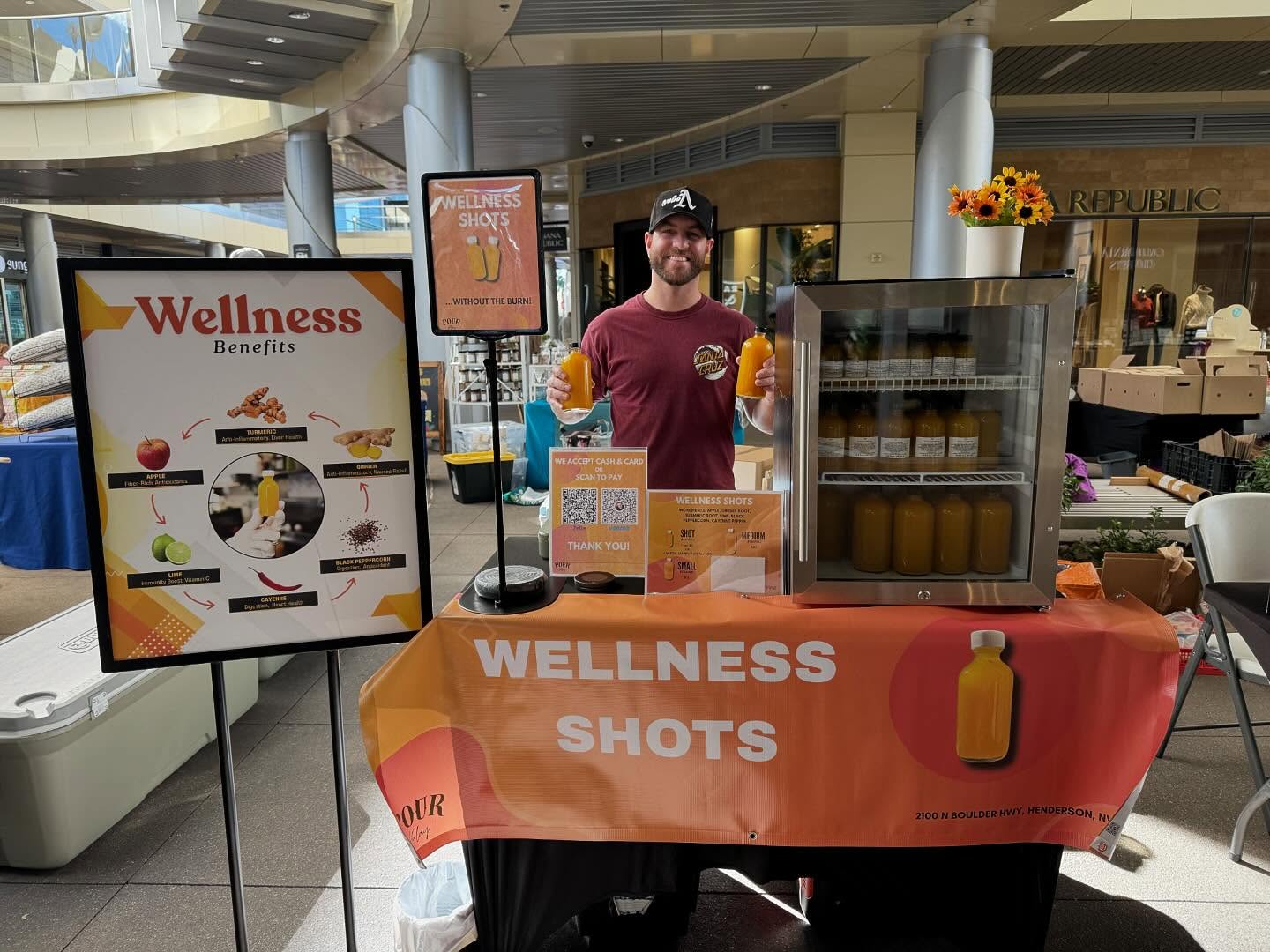 Come get your 🔥WELLNESS SHOTS🔥 now available at Downtown Summerlin Farmers Market! We’ll be here every 2nd & 4th Saturday of each month!
🫚🍎🍋🟩🌶️🧡
#wellness #wellnessshots #downtownsummerlinfarmersmarket #downtownsummerlin #lasvegas #healthy #healthandwellness