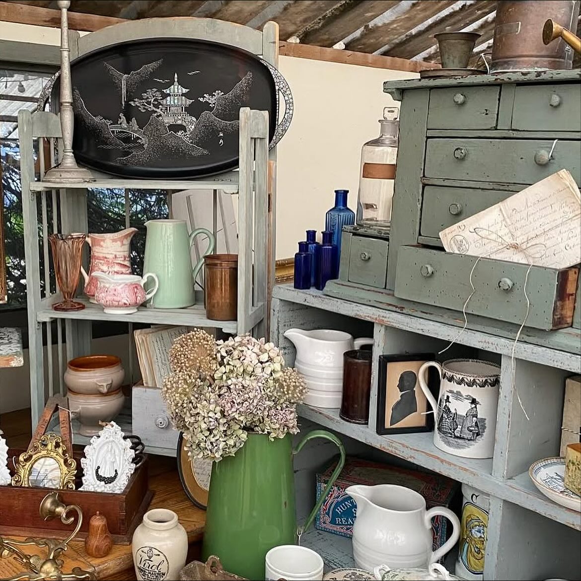 Introducing our Winter Brocante Exhibitors ✨
@thefleetingcustodian ✨
Offering Vintage & Antique Homewares and Gardenalia with everything from beautiful books & pictures to linens & garden furniture, there’ll be plenty to choose from Karen @thefleetingcustodian ✨
Karen will be sharing a large stand with @wherethegoodstuffis in the beautiful Jubilee Hall @larmertree 🌿
We do hope you can join us!
For more details about the Winter Brocante, tickets or Workshop bookings, please look at our website ✨
The Winter Brocante ✨
14 - 15th November
Larmer Tree Gardens
Nr Salisbury
SP5 5PY
Artisans | Interiors | Lifestyle | Decorative Antiques | French Brocante | Vintage | Artisans | Foodies | Workshops
#thedorsetbrocante
#winterbrocante
#christmasshopping
#larmertree