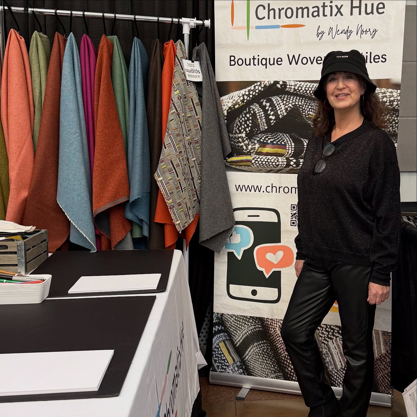 Wendy Noory at the Louiecon event in St Louis - wonderful turn out hosted by @iida_gateway Many conversations and art creations. #louiecon2025 #iida