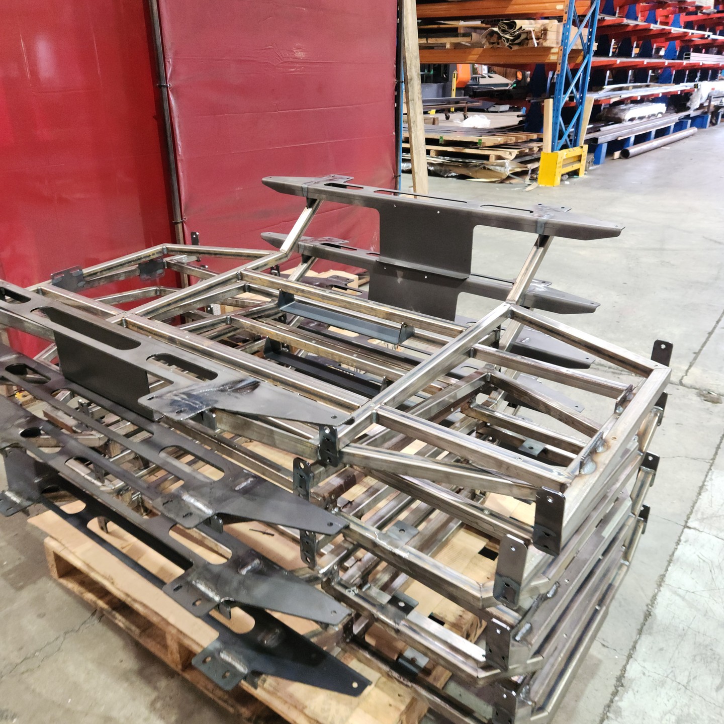 Fresh off the fabrication floor 👊
This stack of precision-built frames showcases what our team does best — combining smart design, tight tolerances, and efficient production. Built with accuracy and repeatability in mind to keep NZ manufacturing moving.
#tubelasernz #lasercutting#nzmanufacturing #nzfabrication #nzengineering #weldingnz