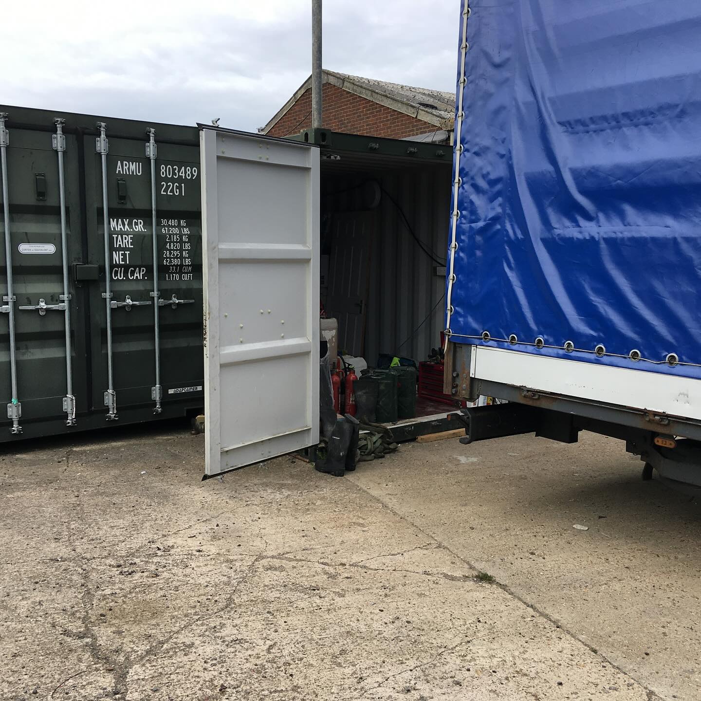 HGV Friendly Sites. #hgv #driveup #storage