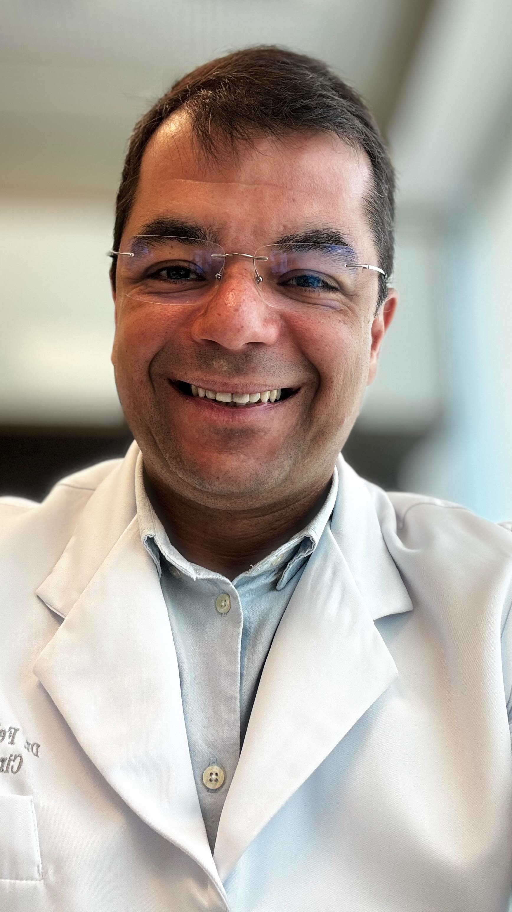 Número de Seguidores não é validação de capacidade técnica. Procurem sim a informação de profissionais sérios nas redes sociais, pra você e para os seus, mas avaliem criticamente o que está sendo divulgado. Tem um monte de gente falando besteira por aí… 😉🤷🏻♂️! E com milhares de seguidores... 🤦🏻♂️… #fiqueatento #fiqueligado #cirurgiavascular #saudevascular #varizes #angiologia #niteroi