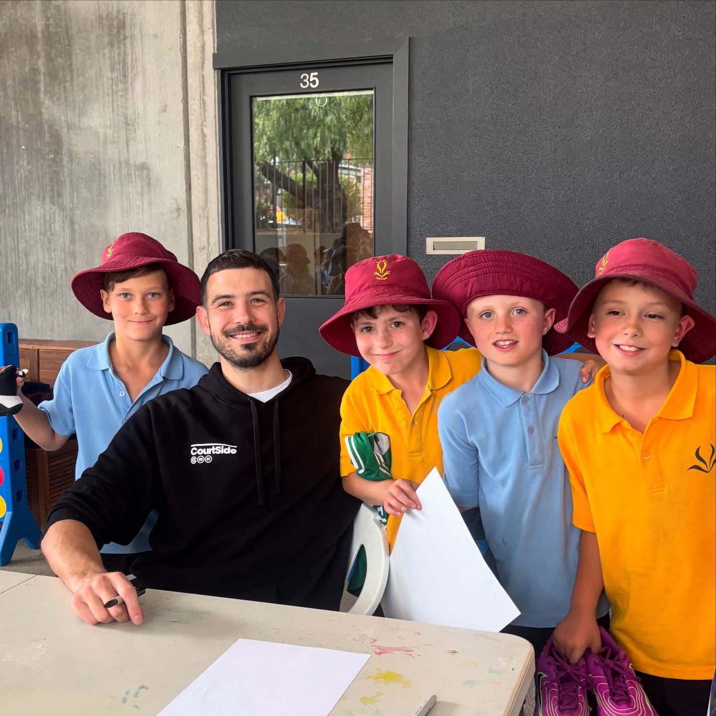 Titans Chiefs with their new recruit @goulding43 at St Joeys today. The school were also fortunate to have @bradnewley and @rebeccajcole dropping knowledge about the professional basketball journeys at the new basketball hoop unveiling.