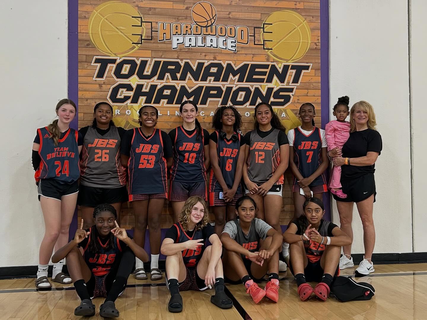 Congrats to our 8th/9th JBS team for finishing strong before our 9th graders start HS tryouts on Monday! Best of luck to all our Freshman! 🏀🔥🏀