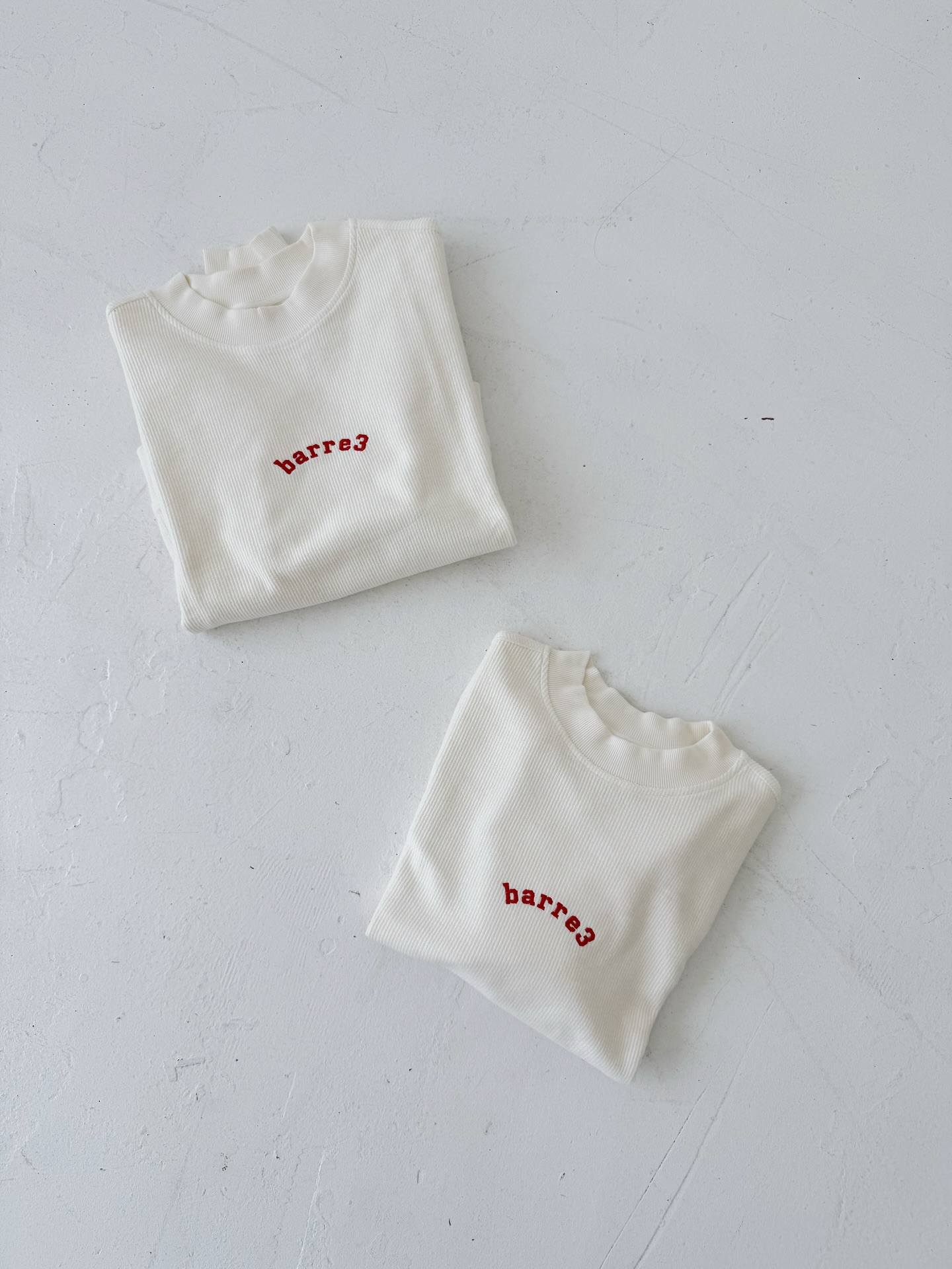 Custom Corded Mocknecks 🤍 for one of my favorite female owned small businesses: @barre3southtampa !!!
These mocknecks are my very first product I designed, worked with a factory to manufacture them, + then I do the embroidery!
@barre3southtampa is currently doing a pre-order that ends today, so you can message them to grab one of these cutie #barre3 crewnecks!
Interested in wholesaling with me? Send me a message 💌 or find me on @faire_wholesale 🔗 www.faire.com/direct/shopkirsten (new Faire customers gets 50% off!)
#mocknecksweatshirt #smallbusiness #customembroidery #barre #tampabay