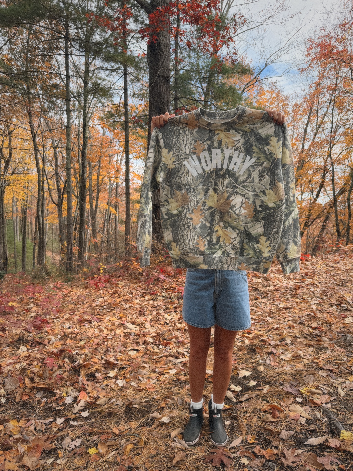 Come see us November 15th from 9am to 2pm at Lake City Church in Mooresville! Want more info and exclusives to the new merch, message us! 🫶🏽