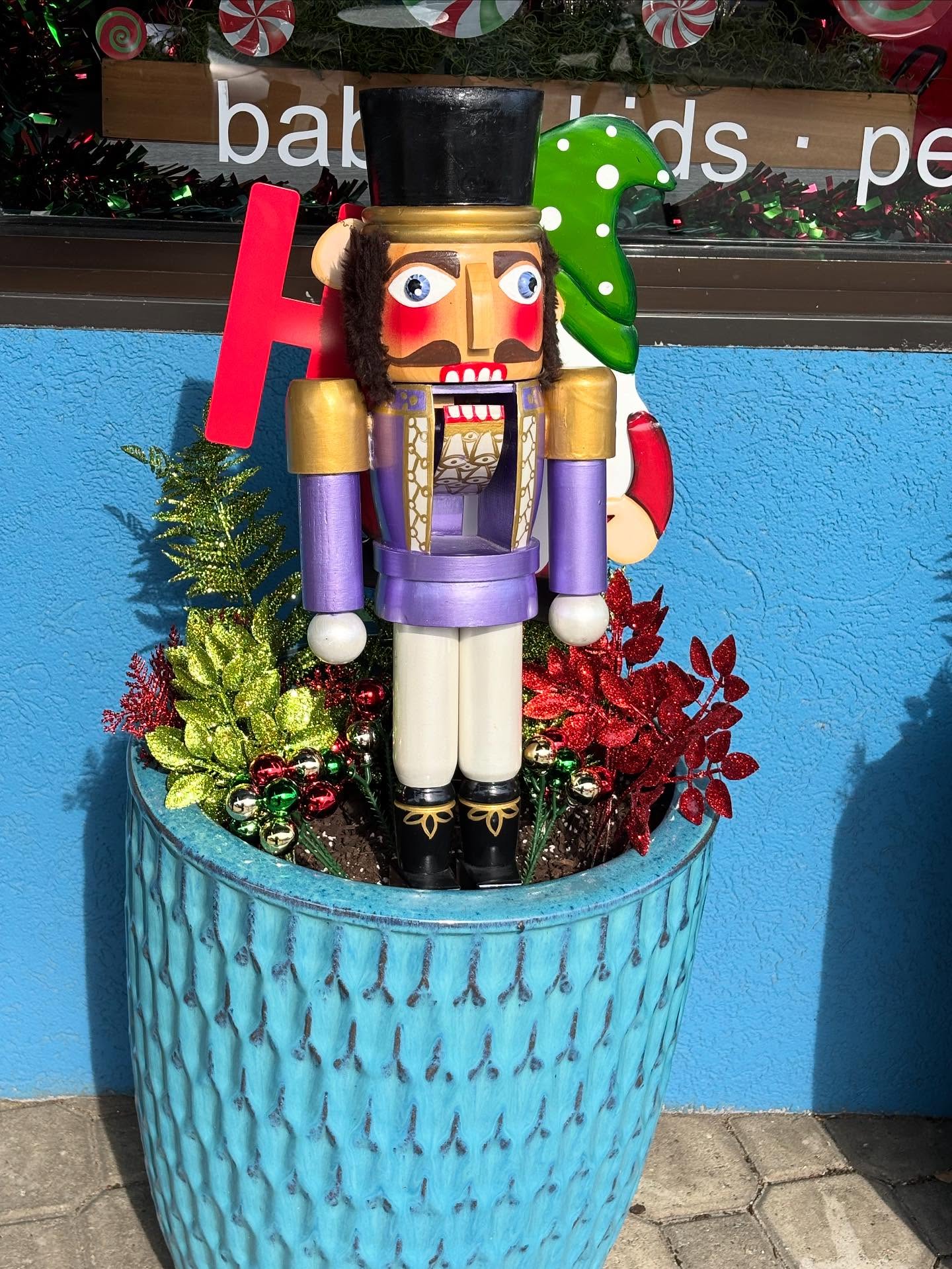 DAY TWO!
Can you tell what two businesses I visited today? Comments will be turned off to keep things fun!
🍬WAIT, then message us on November 15th before midnight listing all 14 locations together the Nutcracker visited. Guess all correctly to enter. Winner will be chosen randomly from eligible entries.
Winner will receive two tickets to opening night of The Nutcracker on December 6th at 7 pm as well as a $50 gift card of their choosing to any member business listed on www.carytownrva.com.
🩰Don’t forget, the @richmondballet The Nutcracker is running from December 6th through December 23rd!
#carytownrva #richmondballet #rva #holidayseason #nutcracker #shopsmall #shoplocal