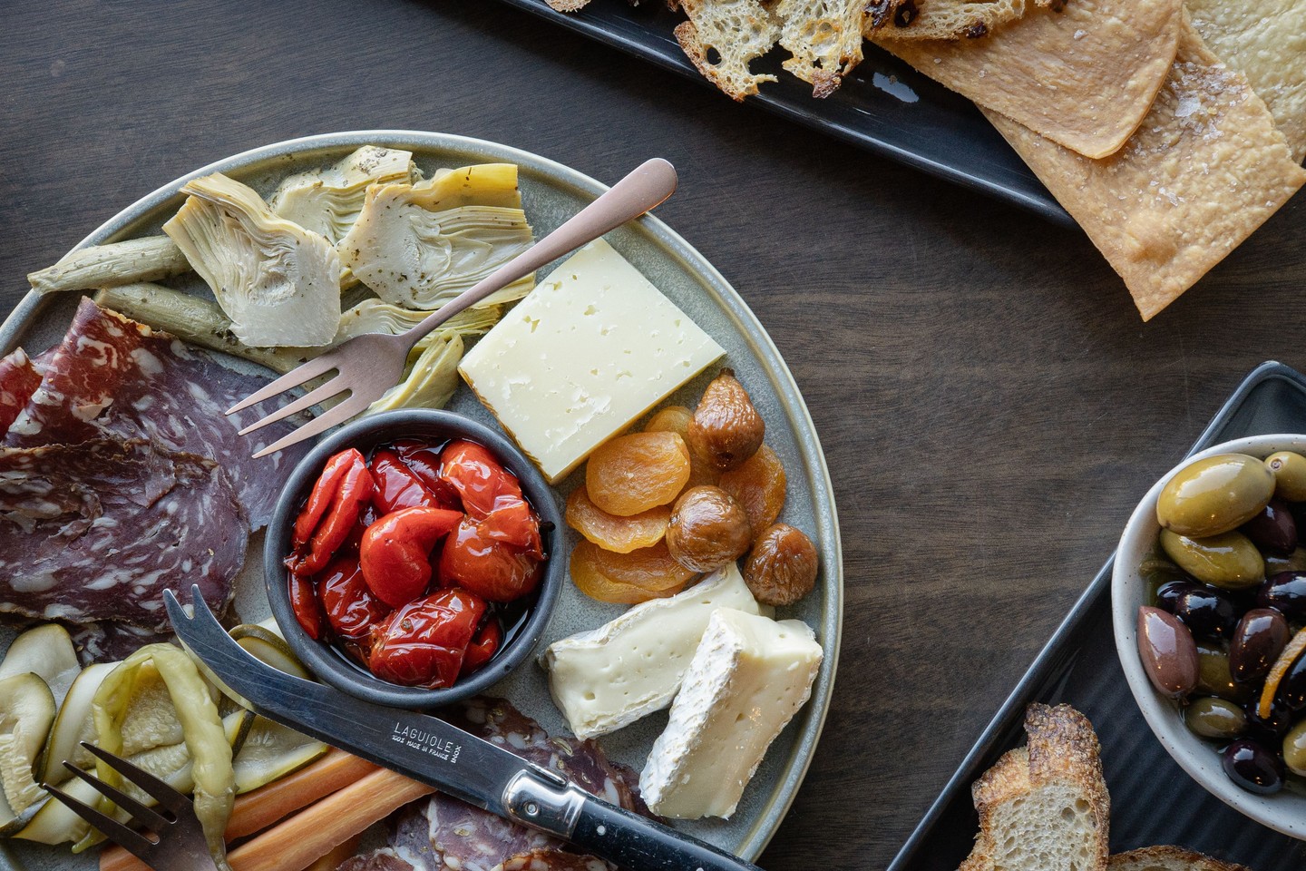 Our antipasto platter brings together a mix of local cheeses, salumi, house pickles, eggplant chutney and a few other favourites from the kitchen.
.
.
.
.
.
.
.
#mounttowrongvineyard #mounttowrong #macedonranges #macedonrangeswine #victorianwine #australianwine #macedonrangesfoodie #antipasto #cellardoor #wineandfood