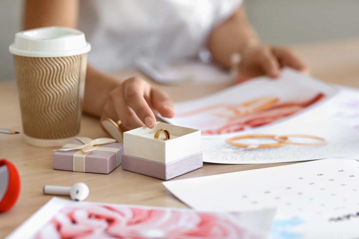 Planning a celebration that feels truly yours starts with thoughtful production and the right local venues and vendors. Want practical tips for weddings, vow renewals or milestone events in our area? Reach out to me, I'd love to help 💕💒📸💐🎂💍
#GladstoneCelebrant #CentralQueenslandEvents #QLDWeddings #CelebrateWell #LifeMoments #VendorLove #EventDesign