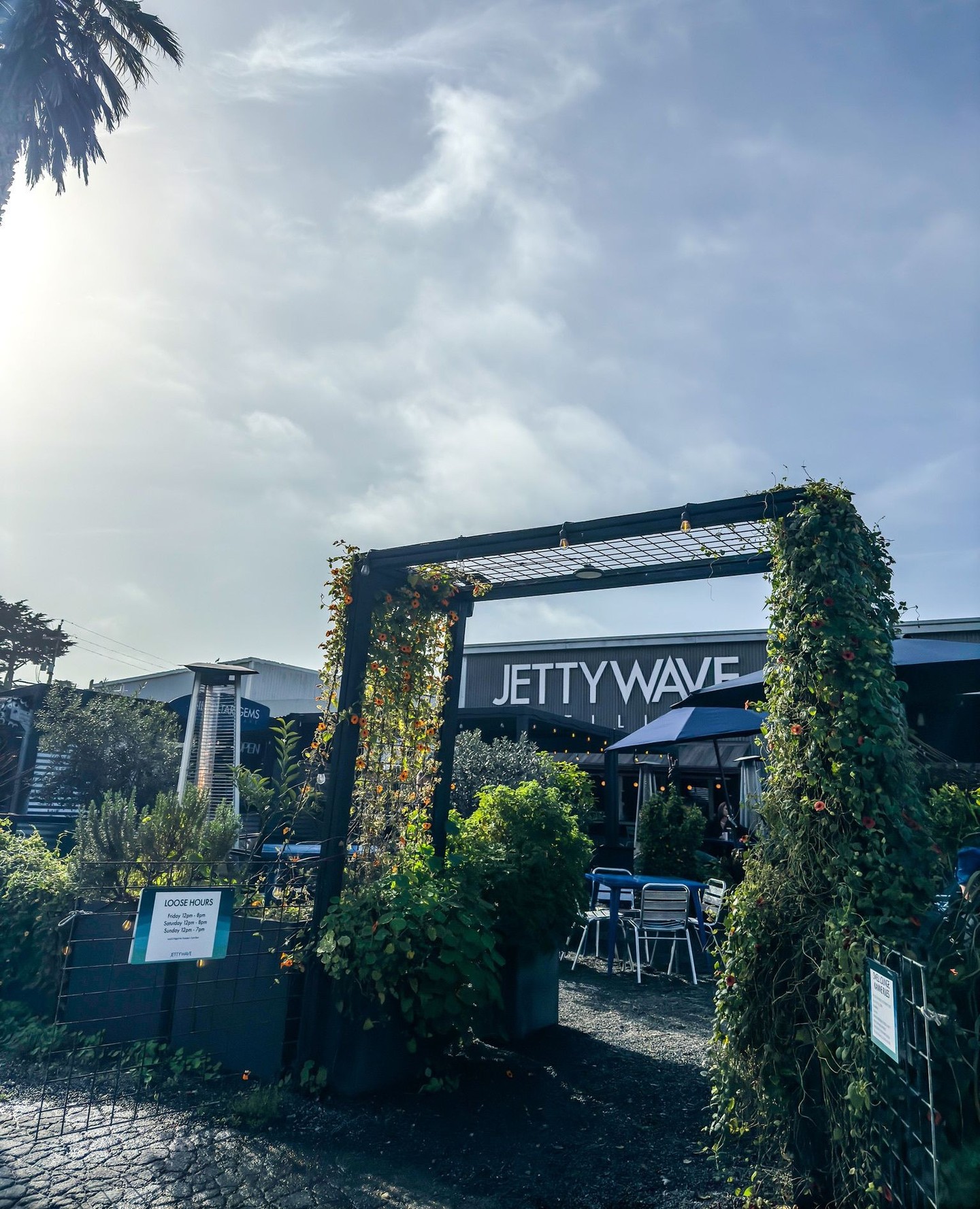 ✨ Join us tomorrow, Thursday, November 6th, for Local’s Happiest Hours at Jettywave! We’ll be serving up your favorite pours from 3–8 pm. 🍸
🎶 Local legends Mark and Dave are playing live from 4–7 pm, don’t miss out!
And the fun doesn’t stop there! This Sunday, we’re back with more live tunes from Brian Ward, playing 2–5 pm. See you here! 🌊🍹