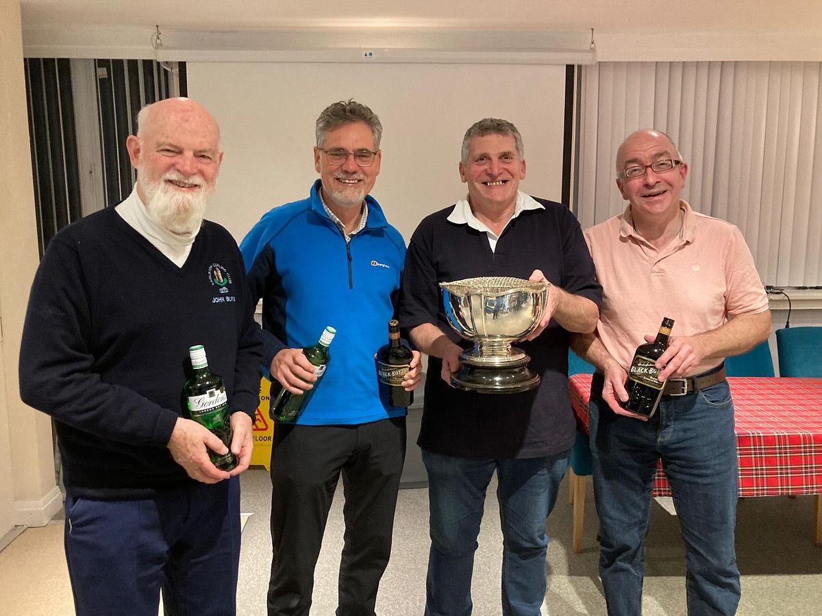 🥌🥌🥌🥌
Photo 1 - Congratulations to John Burns, Bill Byers, John Stevenson (skip) and Graeme Wilson on winning the Matthew Templeton. The final proved to be a tight game at 3 all going into the sixth. John scored a single and managed to steal another single shot at the last against John Sinton’s rink.
Photo 2 - Winners of The Bibby are Liz Cullen, Andy Ewen, Jim Cullen (skip) and Paul Jess. The team managed to get their noses in front of Colin Martin’s rink and ran out worthy winners.
#curling #scottishcurling #icerink #scottishborders #bordericerink
🥌🥌🥌🥌