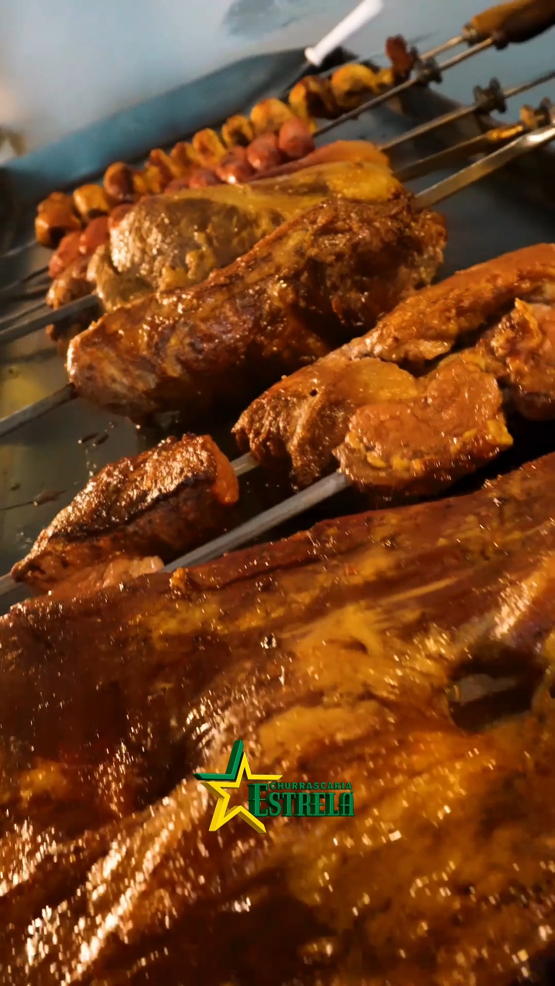 🔥 O sabor que brilha no seu paladar! 🔥
Na Churrascaria Estrela, você aproveita o Auto Rodízio com a mesma qualidade de sempre, por apenas R$59,90!
Corte na brasa, atendimento especial e aquele clima que só a Estrela tem!
📍 Av. Coronel Antonino, 6261 – Nova Lima
#ChurrascariaEstrela #AutoRodízio #CampoGrandeMS #ChurrascoNaBrasa #SaborQueBrilha #RodízioBomENoPreçoCerto