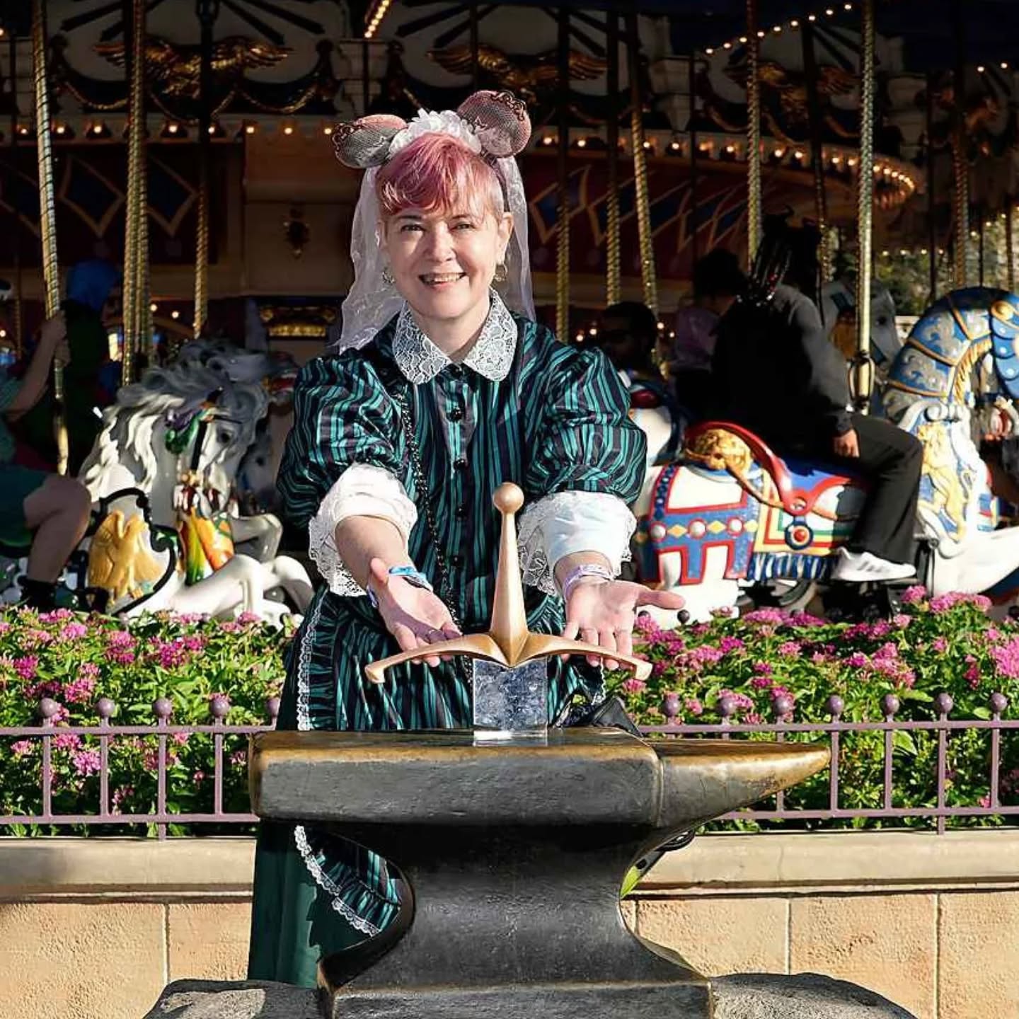 I gave it a go. Pretty cool experience. Photo pass CMs are truly the best at what they do. 💖✨