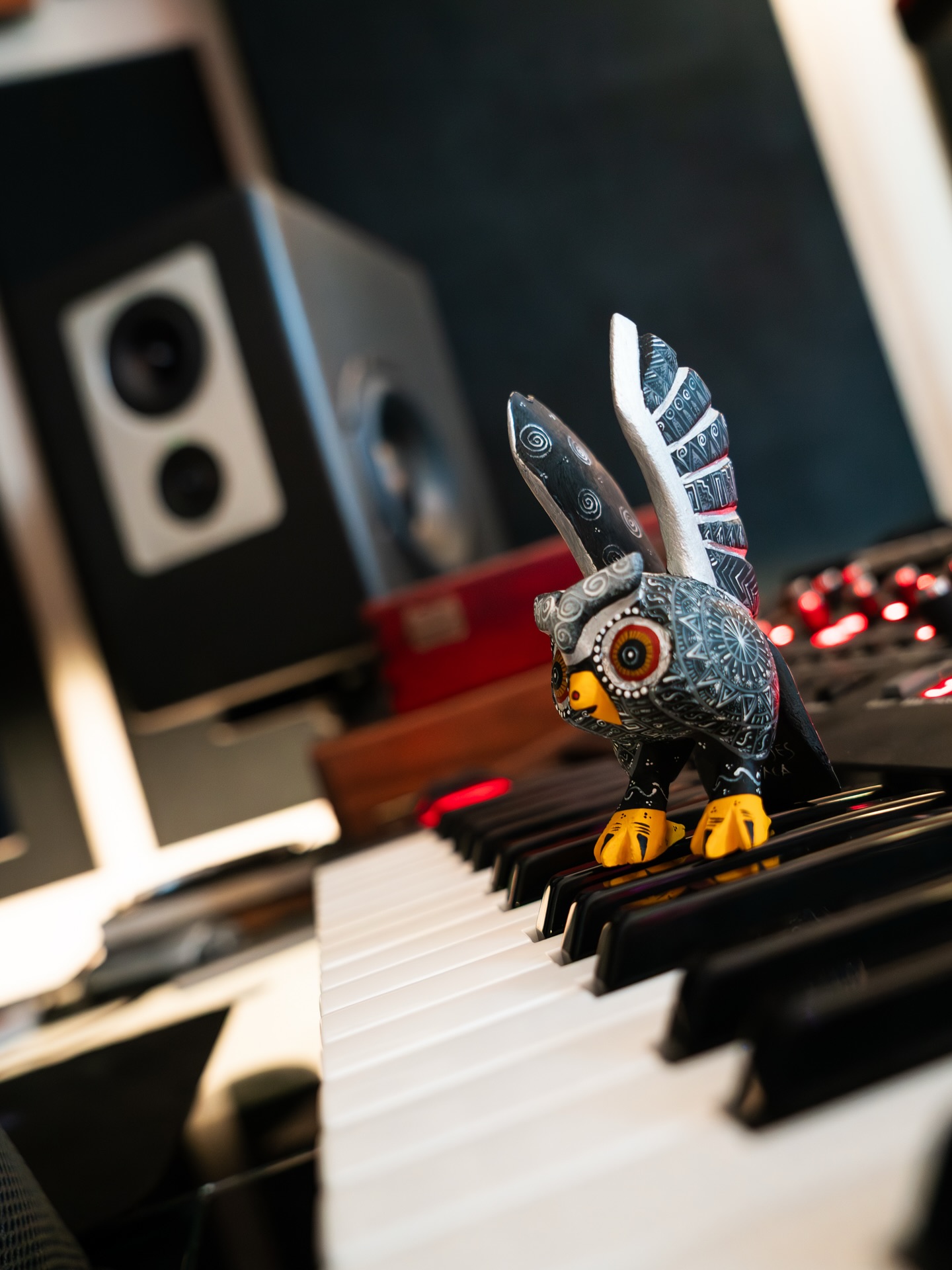 An alebrije joined Sleepy Owl Soundlab this year. The spiritual guidance is appreciated.
Artist: @alebrijesfabian (courtesy of @idea.the.artist)