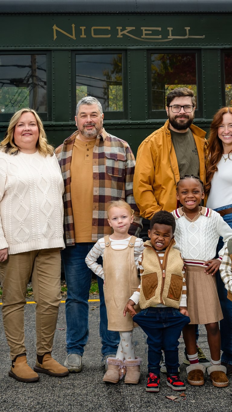 Me & my clients ran upon a fun coincidence during our session in Lebanon last weekend. The name on the train was “Nickel” and my clients last name is Nickell! How crazy is that? Crazy enough for me to get heavily involved, that’s how crazy 😂 I pulled the images up in my software and did a little photoshop magic by cloning the original font, then repositioning it, then adding the letter “L” at the end. Now it’s super personalized and not manipulated much, which I never really like doing anyways. I also changed the trees at the top because we might not be able to change mother nature, but we can use professional software to make it look even better! Such a fun edit!