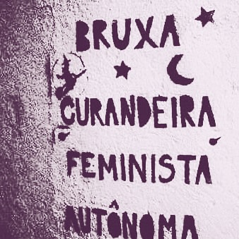 Hoje é o dia de quem tem coragem de ser quem é, das mulheres fortes e que sabem usar a magia mais importante de todas, as que carregam dentro de si.