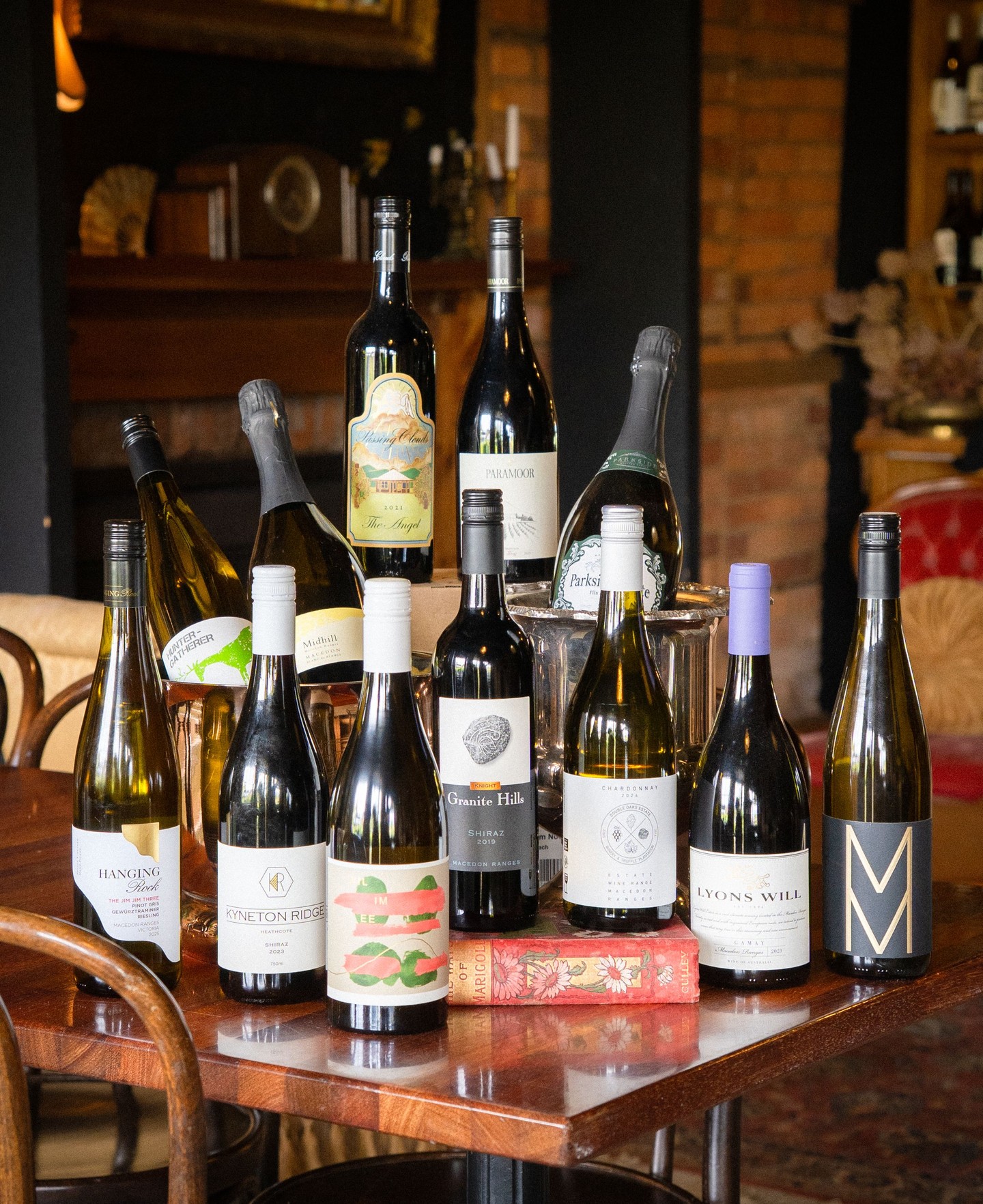 We’re proud to have 14 out of the 22 Budburst Festival wineries on our wine list and shelves. We’ll be opening some of these to enjoy on the pour over the Budburst weekend, and all will be available by the bottle to have in or take home.
.
.
.
.
#trentham #hepburnshire #daylesfordmacedonlife #macedonranges #cosmotrentham #thecosmopolitanhotel #onehourout #onehouroutofmelbourne #melbournefoodie #daylesfordmacedonlife #macedonrangeswine #countryvictoria #regionalvictoria #visitmacedonranges #visitvictoria