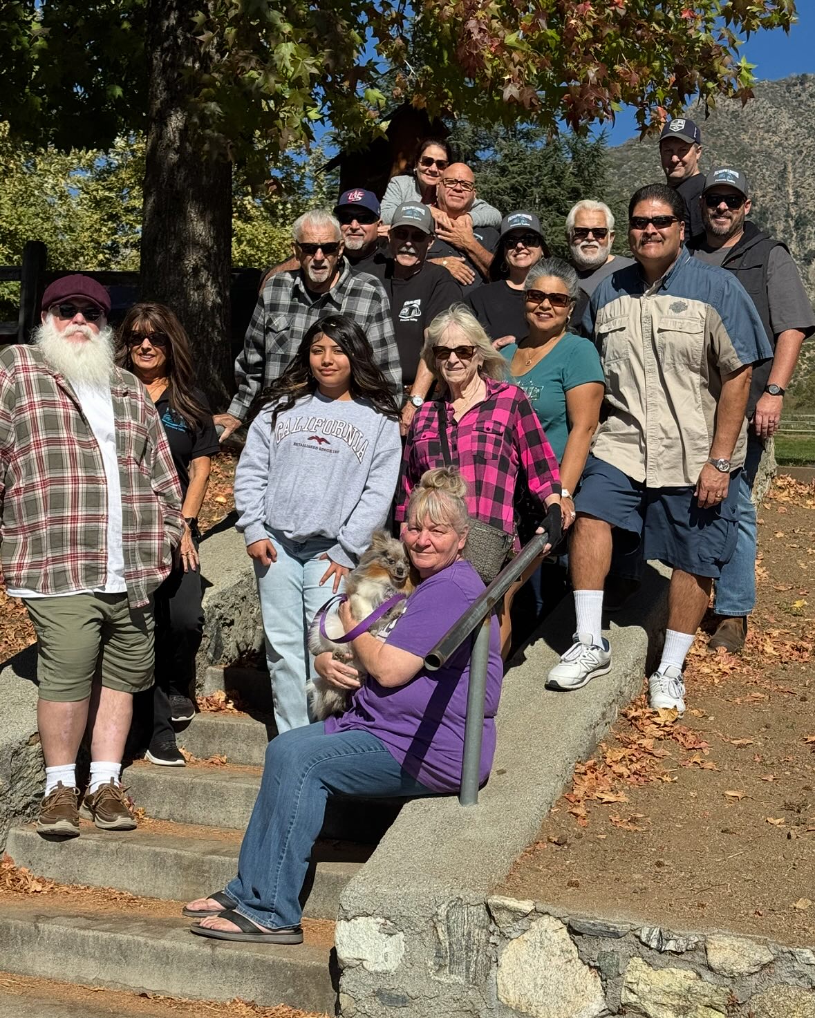 Great morning hanging out with the @pickupslimitedpv family!
We grabbed breakfast at Charlie’s Diner, then went to @los_rios_rancho and @snowlineorchard after!
Thanks @rickmanestar for putting together a great outing!