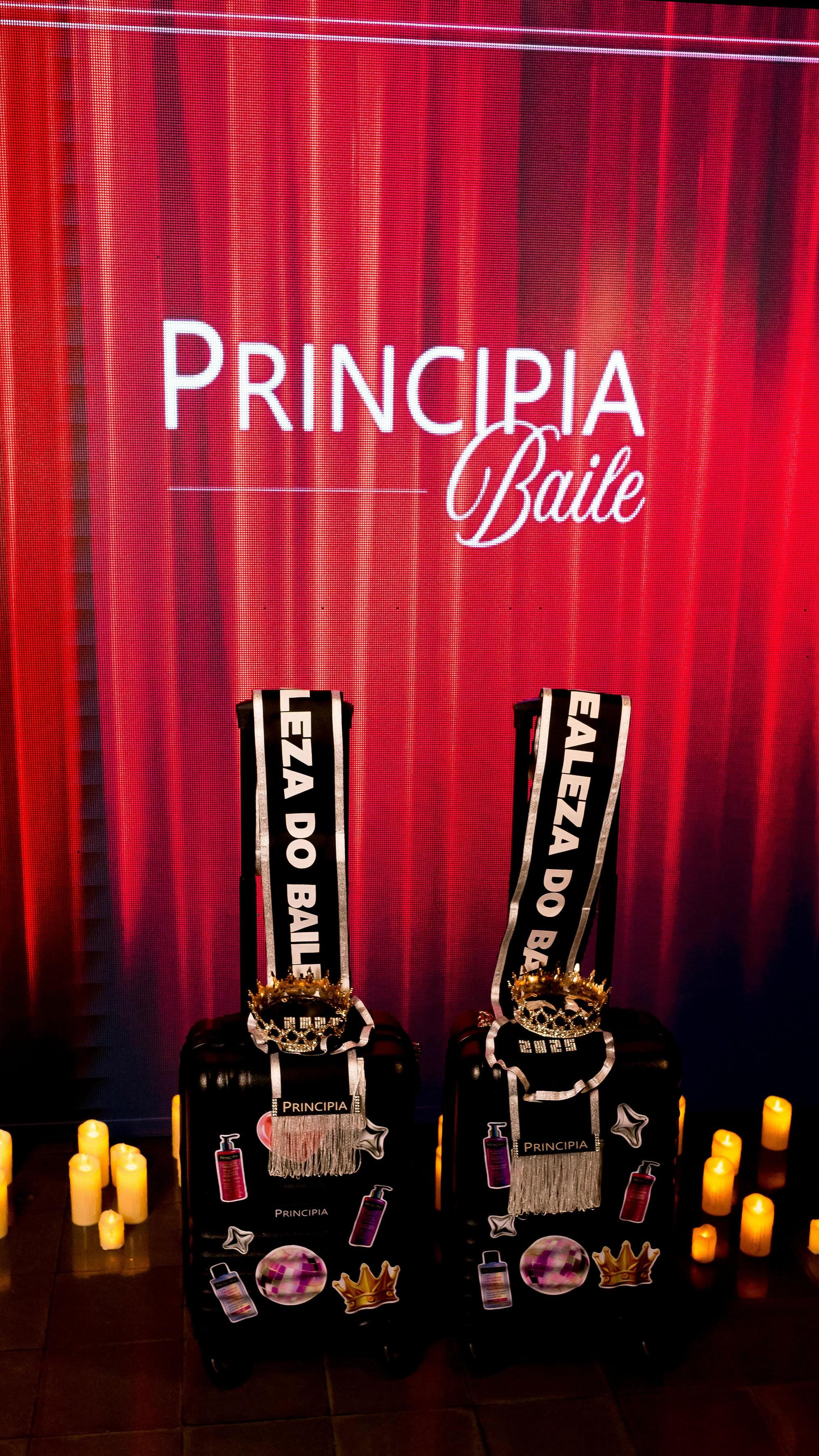 Primeira edição do #BaileDaPRINCIPIA foi um verdadeiro espetáculo 🪩🎭 E já podemos dizer: a segunda edição está confirmada ✅ Em breve, trarei novidades.
Obrigado a todos pela presença, carinho com a marca @principiaskincare e pelas produções incríveis 🖤
Agradecimento especial ao Time de Comunidades que fez tudo acontecer em tempo recorde 🙏
⚠️ As produções de todos os influenciadores estão disponíveis no álbum de fotos, no destaque “BaileDaPRIN” aqui do perfil.
#principia #principiaskincare