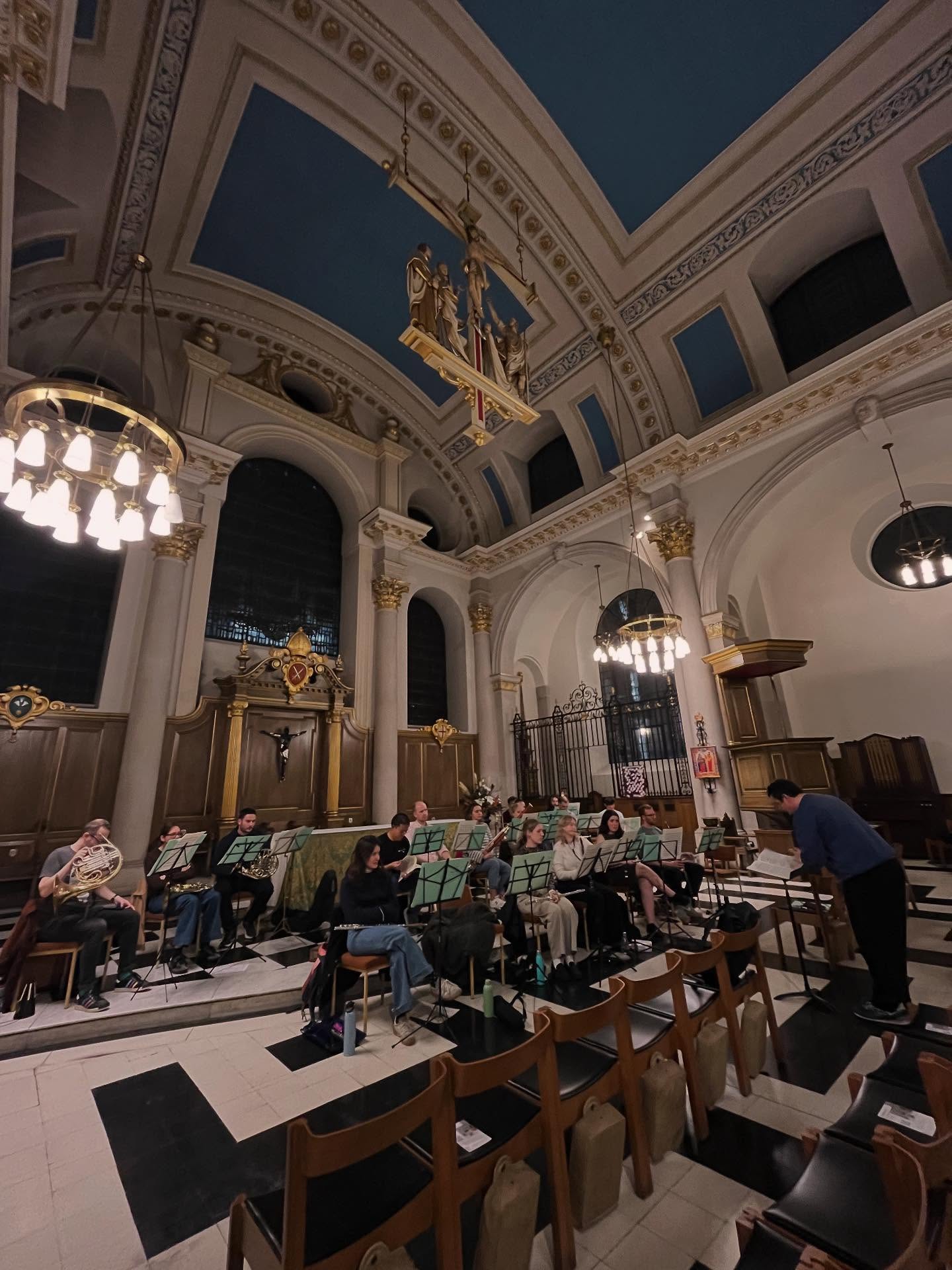 Last night things got brassy! Less than two weeks to go until we take on Bartok’s epic Concerto for Orchestra and Sibelius’ masterful 5th Symphony at the Duke’s Hall (Royal Academy of Music) - make sure you get your tickets now to avoid disappointment! 🎻