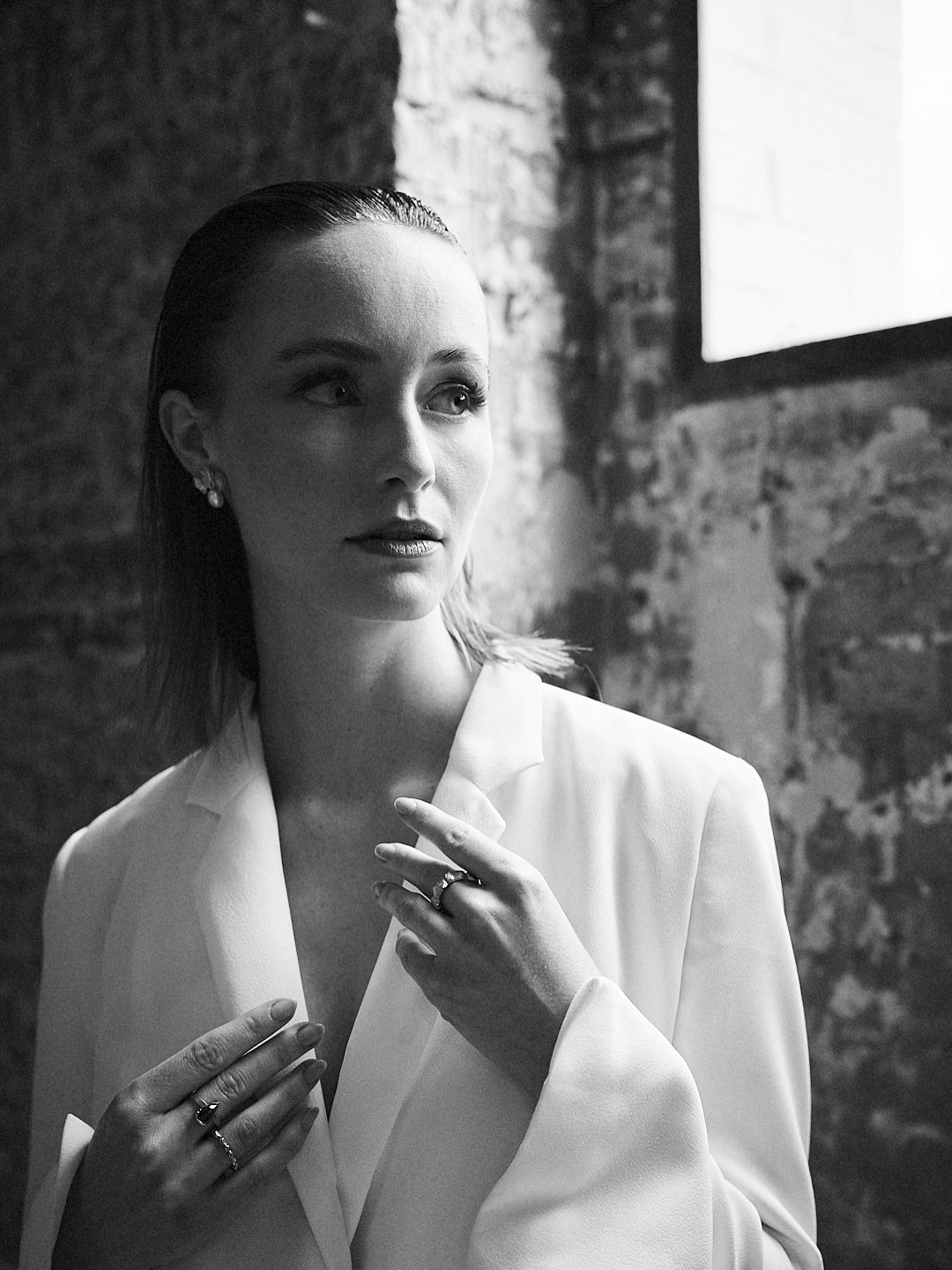 Die ewige Frage: Schwarz-Weiß oder doch lieber Farbe? 🎞️
Danke 🙏🏽
Model @ichbinjanine
H&M @xayamakeupartistry
Location @tonwerkstudios