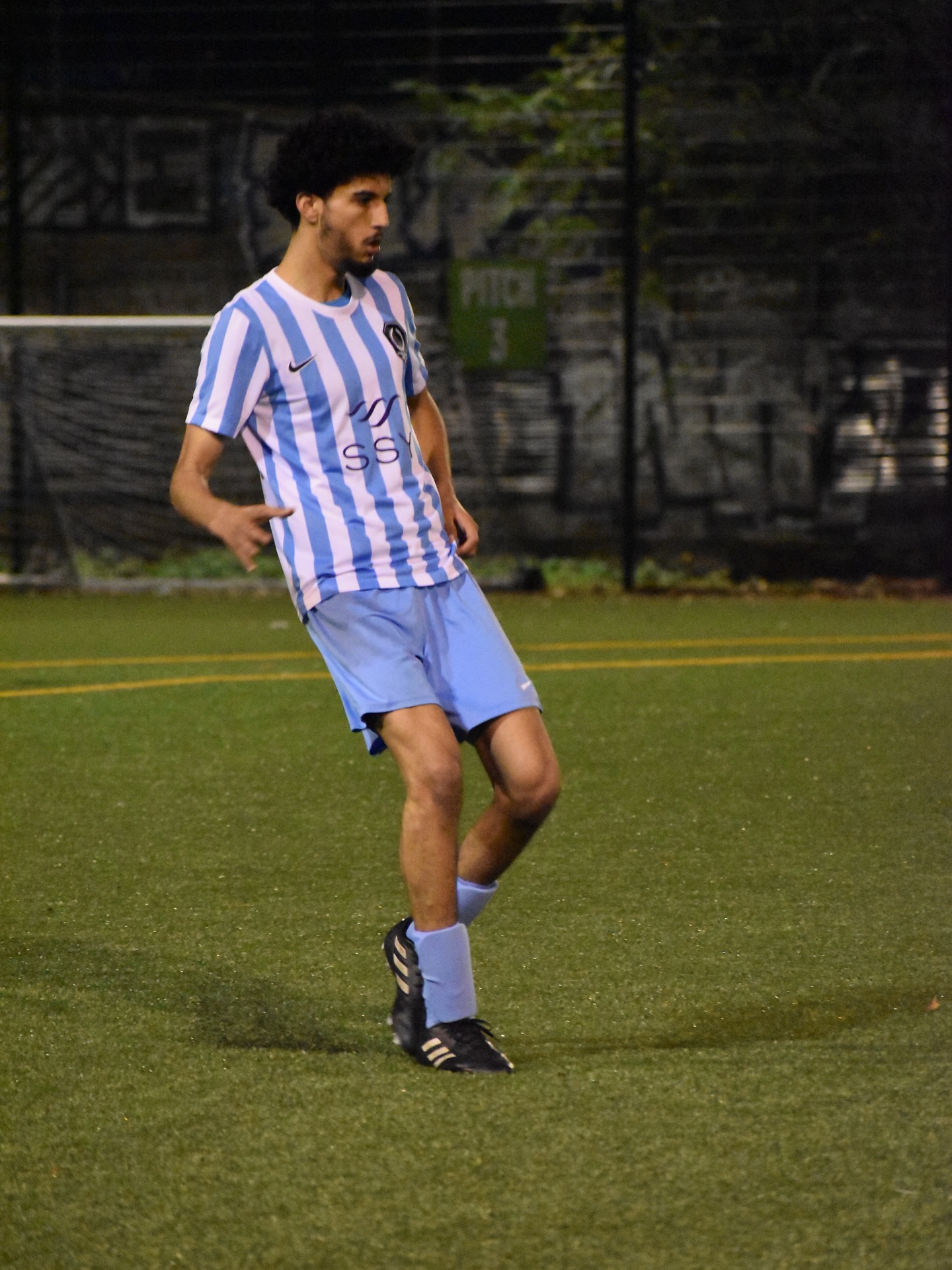 A couple of trainings and half a match later were enough for @ababoff to bring his strong credentials to the attention of our coach (apart from his hairstyle, which was eventually corrected!) and establish him as our CB, a bit more than a year ago!
A shy, young man with the maturity of a 30+ experienced footballer, you will never hear him speak or create issues. Capable in the air but also comfortable with the ball in his feet, he has brought security and made a strong duo with @r.alves.apex .
And let’s not forget, the Barcelona trip! 🫣🔥
Shukran habibi for everything!
As Dahmane El-Harrachi said “you’ll go, get tired, and come back.” But eventually you will be happy with Athenians! ⚽️ ⚽️
#atheniansfc #oneteam #londonfootball #londonfa #football #amateurfootball #weareathenians #sports #highlights #footballtraining #footballhighlights #footballedits #soccer #footballplayers #footballvideos #footballskills #footballlove #footballnews #footballplayer #family #ballers