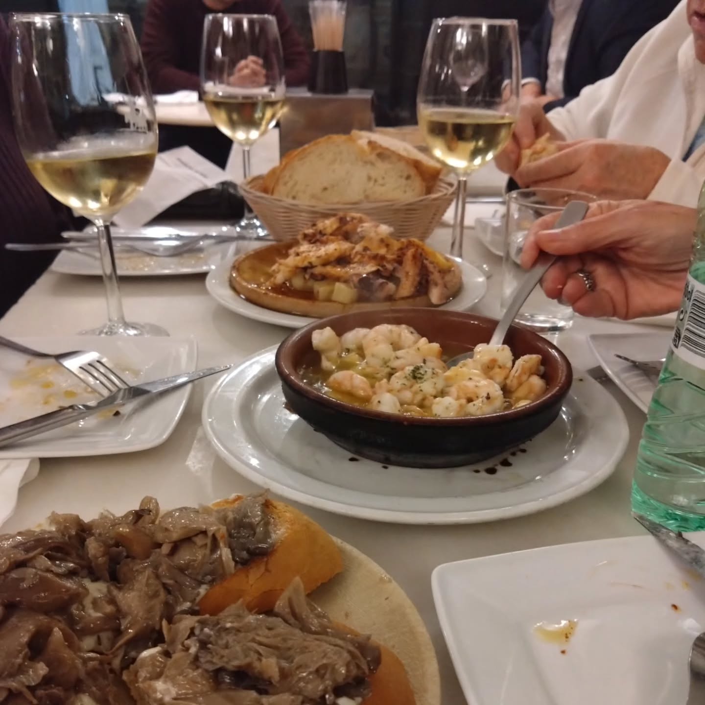 It's always great to bring together some like-minded travellers to share some of Madrid's best tapas in some of our favourite local bars. We try to show you why we think Madrid is one of the best cities in the world and get you to experience some of its fantastic food and drink while mixing in a bit of light history and culture and local advice for the rest of your stay! For more information on Adventurous Appetites' Madrid tapas tours please see the link in the bio
.
.
.
#tripadvisor #travelerschoice #toptenfoodexperiences #toptentravelerschoice #travelerschoicefortapas #nightwalkingtour #madridtapas #travel
#historyandtapas #seriousfoodie #eatdrinkbespanish #spain #foodadventure #tapas #tapastour #eatlikeamadrileño #instagram #instagood #instafood #adventurousappetites #bookyourtour #foodtour #nightlife #tourism #topcitybites #tapassing #tapaswithus #weknowhowtoeat #joinus #booknow