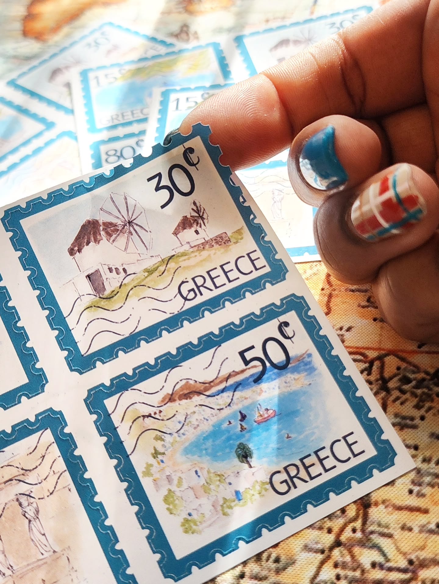 ✨️Thankful for all the orders for my newsletter print club that came in over the weekend! You will all receive this adorable freebie which I hadn't had a chance to show properly!
Your orders will be printed and packed tomorrow Rafi to ship this week! 🥰🩵
#TravelWithKamuanya #stampstickers #TravelThroughArt #kamuanyadesigns #travelstickers #wanderlustvibes