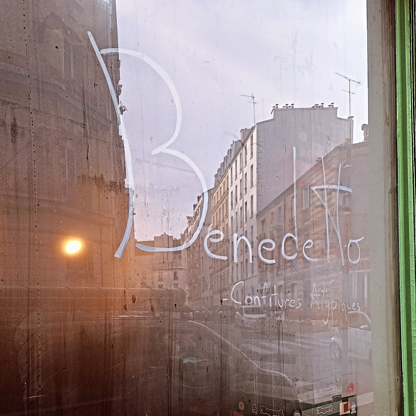 La dernier production de la semaine vous attends à l'atelier-boutique.
Une Poire Williams bio et 🇨🇵
.
.
.
.
#benedettoconfituresatypiques #Benedetto #confituresatypiques #confitureartisanale #jam #jaminparis #jamstore #marmellata #confitures #artisanat #fabriqueaparis #paris #montmartre #bio #glocery #epicerie #boutique #parisfood #food #foodblogger #foodlover #weekend #brunch #instagood #instafood #foudecuisine #foudecuisine #carusel