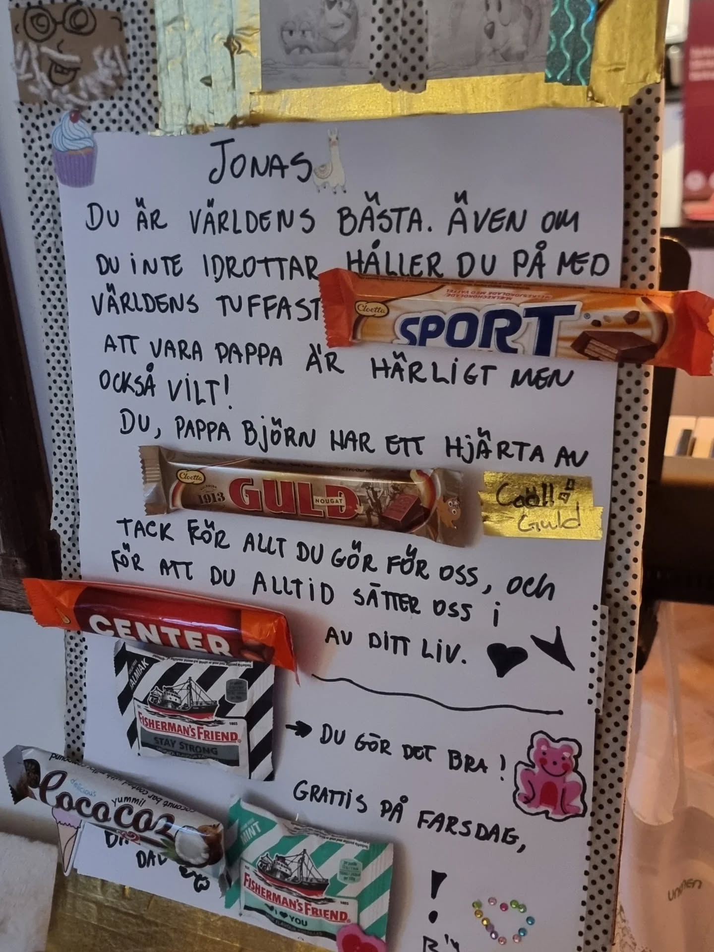 Tacksam för en fin och kreativ uppvaktning idag på Fars dag ❤️ tack familjen! Är också tacksam för en härlig gudstjänst i kyrkan @pingsthallsta