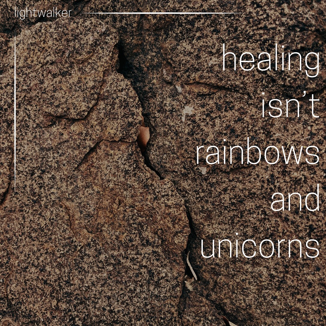 ✨✨✨
#healing #soulmedicine #shadowwork #shaman #ancestors #soulretrieval #soulwound #energyhealing #familyconstellations