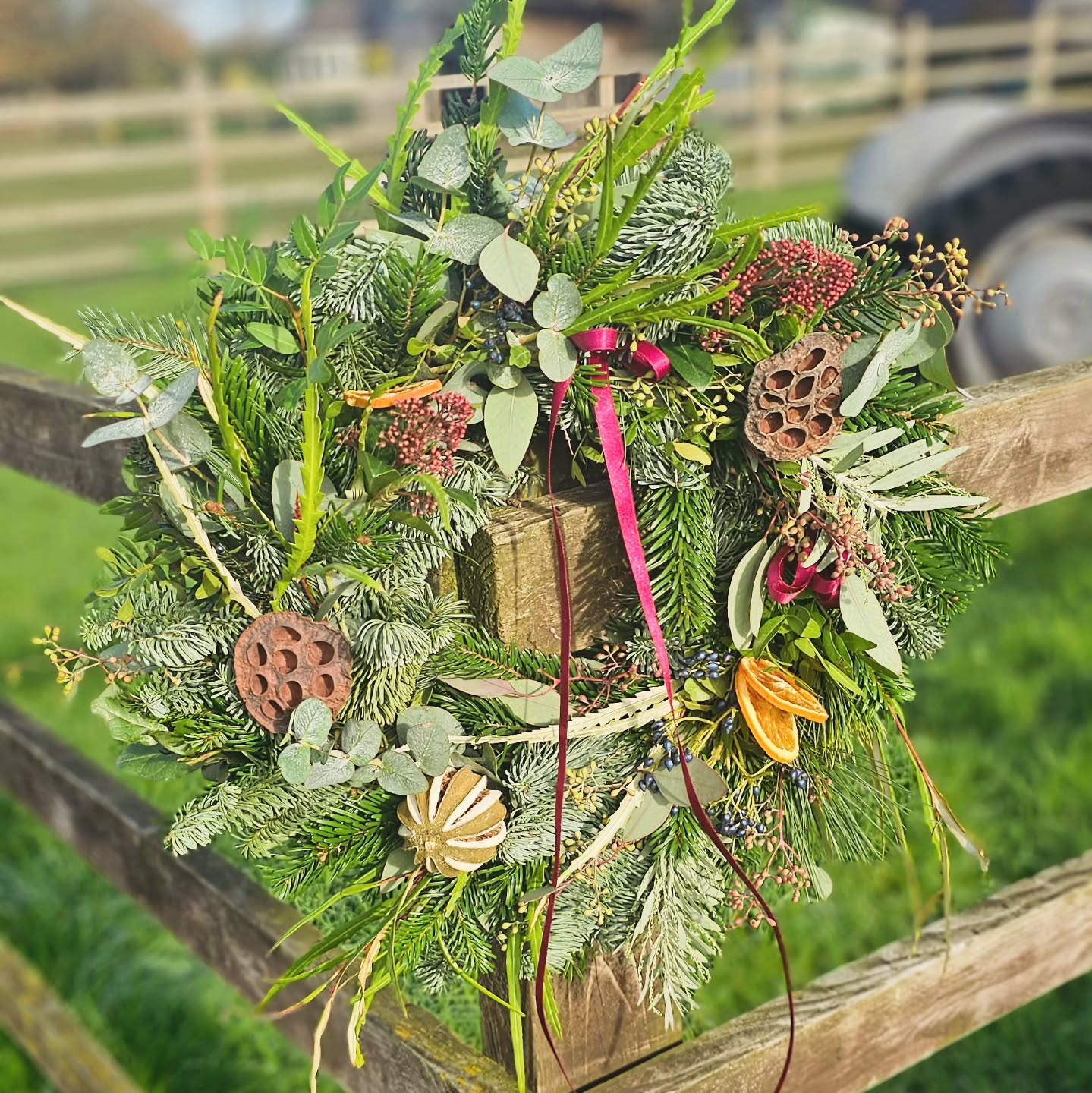 Join us for our Christmas Wreath Workshops!
Learn how to design your own beautiful, natural Christmas wreath and get into the festive spirit with us!
Cake and hot drink included
To book call 07931 249662 or book online. Link in bio ☝️
Locations
@emilycharlotteinteriors
@bradshawsfarmshop
@pitstop.pooley