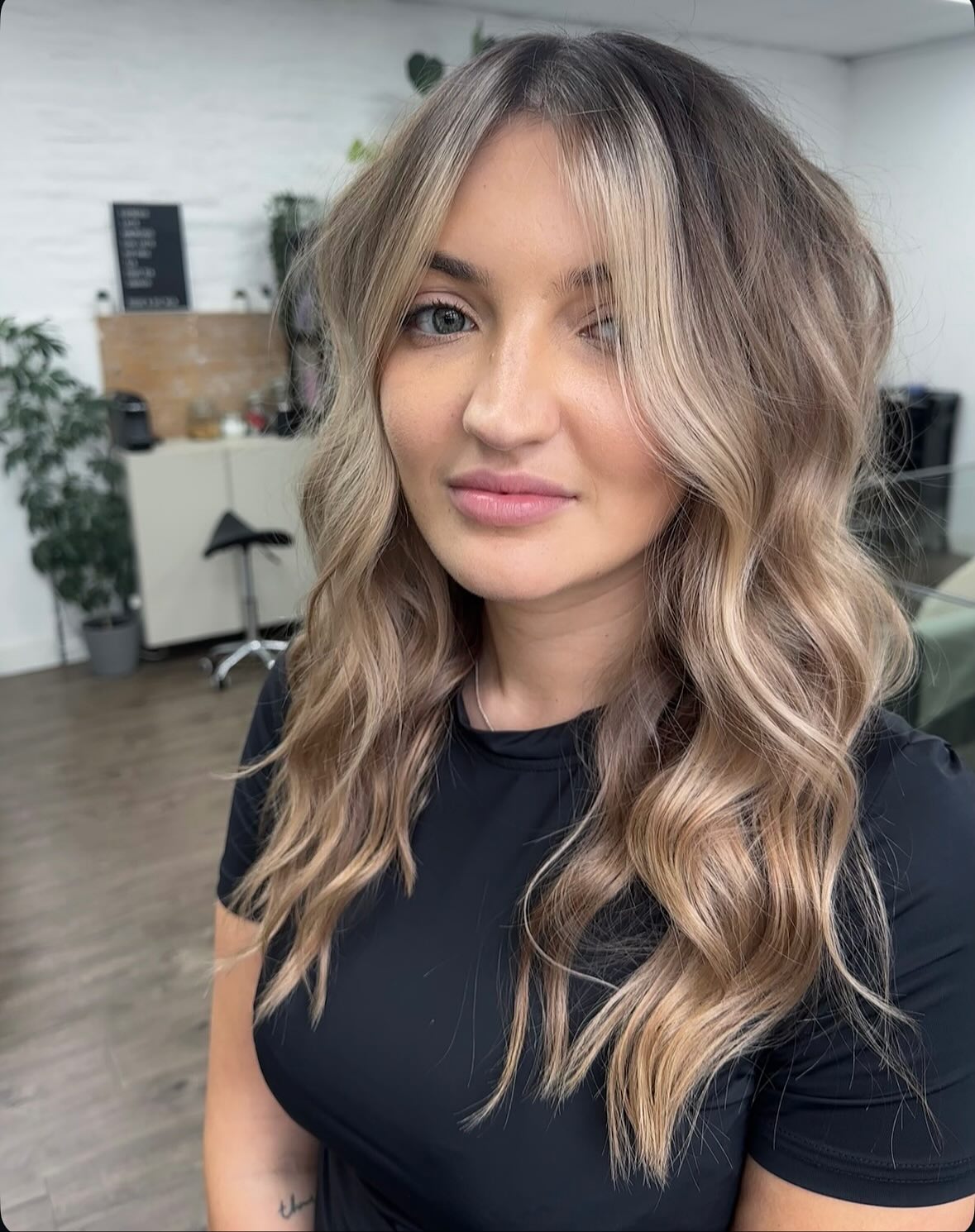 • Obsessed. 🐻🍂🥥🤎 • #redkeninsidersautumnalhairinspo #redken #redkenshadeseq