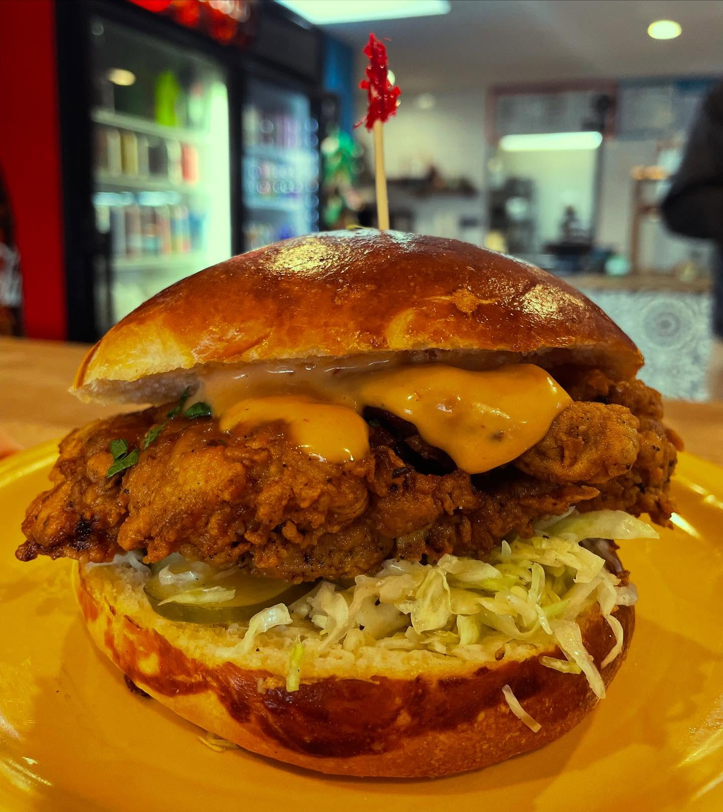 This week (Wednesday thru Friday) we have the Fried Chicken sandwich for $10 served with pickles, oil and vinegar cabbage slaw and special sauce on our brioche bun. 10 am - 4 pm. Come and get it!! 😋
#friedchickensandwich #oakland #foodie #café #bakery