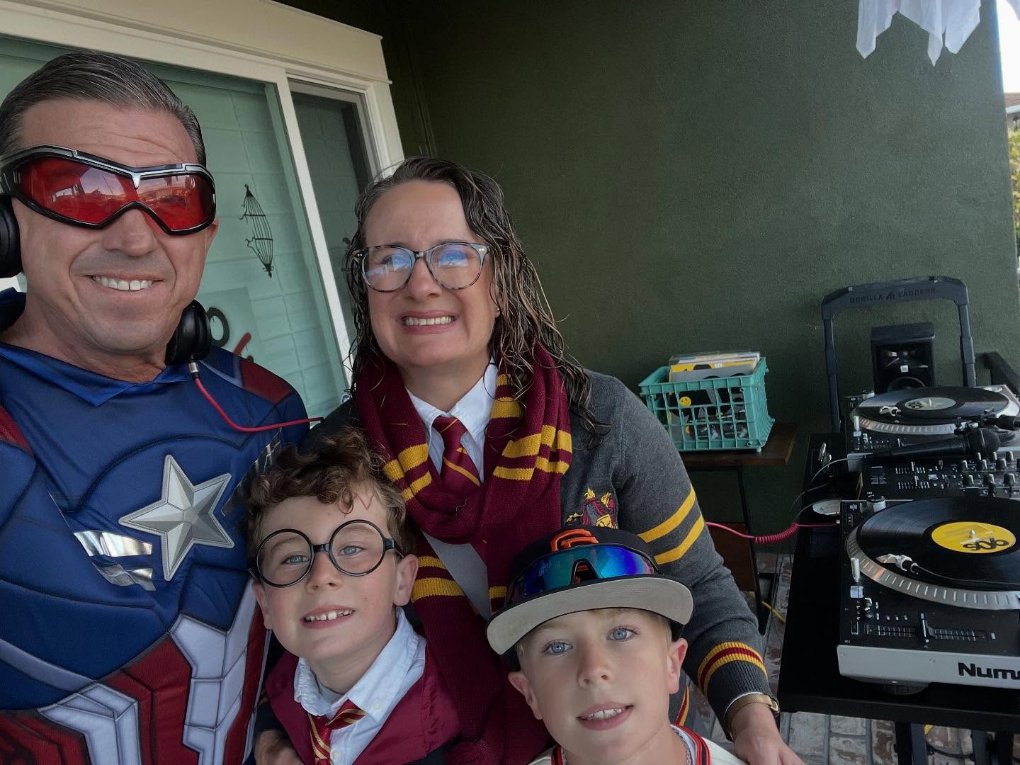 Happy Halloween from the Mullin Mix! 🎃📀💿🎤 🇺🇸