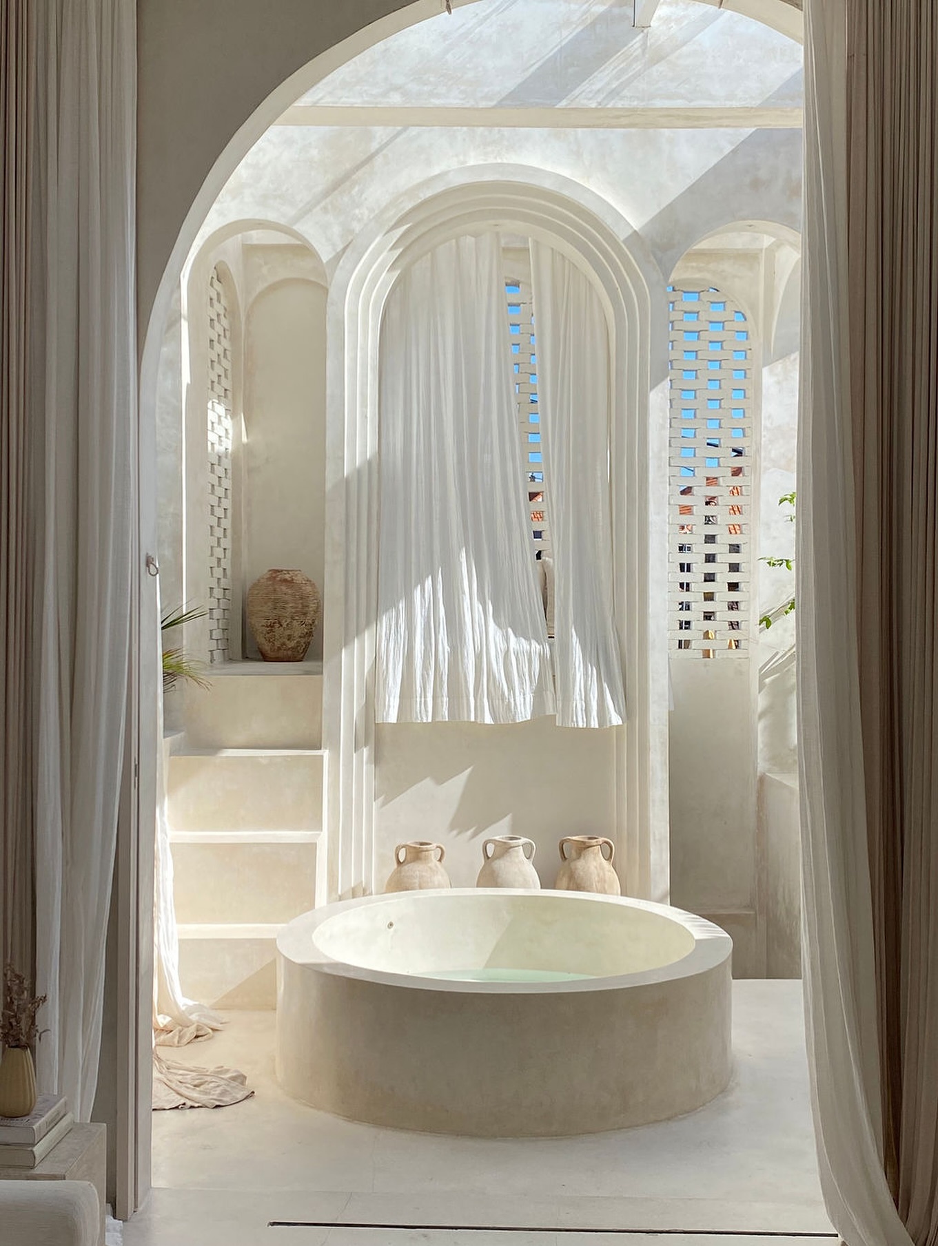 #theheracircle #aesthetics #femalecommunity #sisterhood #begentlewithyourself