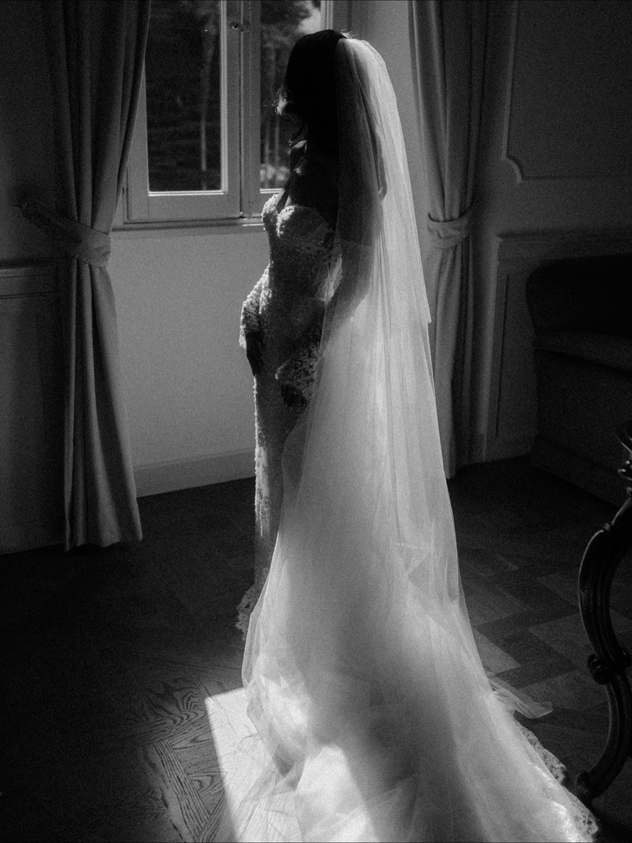 Getting Dressed (not in chronological order)-
Como Lake - 2025
Venue @villaauradellago
WP @blisseventslakecomo
Main Dress @inesdisanto
Flowers @figlideifioricomo
MUA @blbsmanagement / @brigidamakeupartist
Dress @chicparisien
Shoes @christianlouboutin