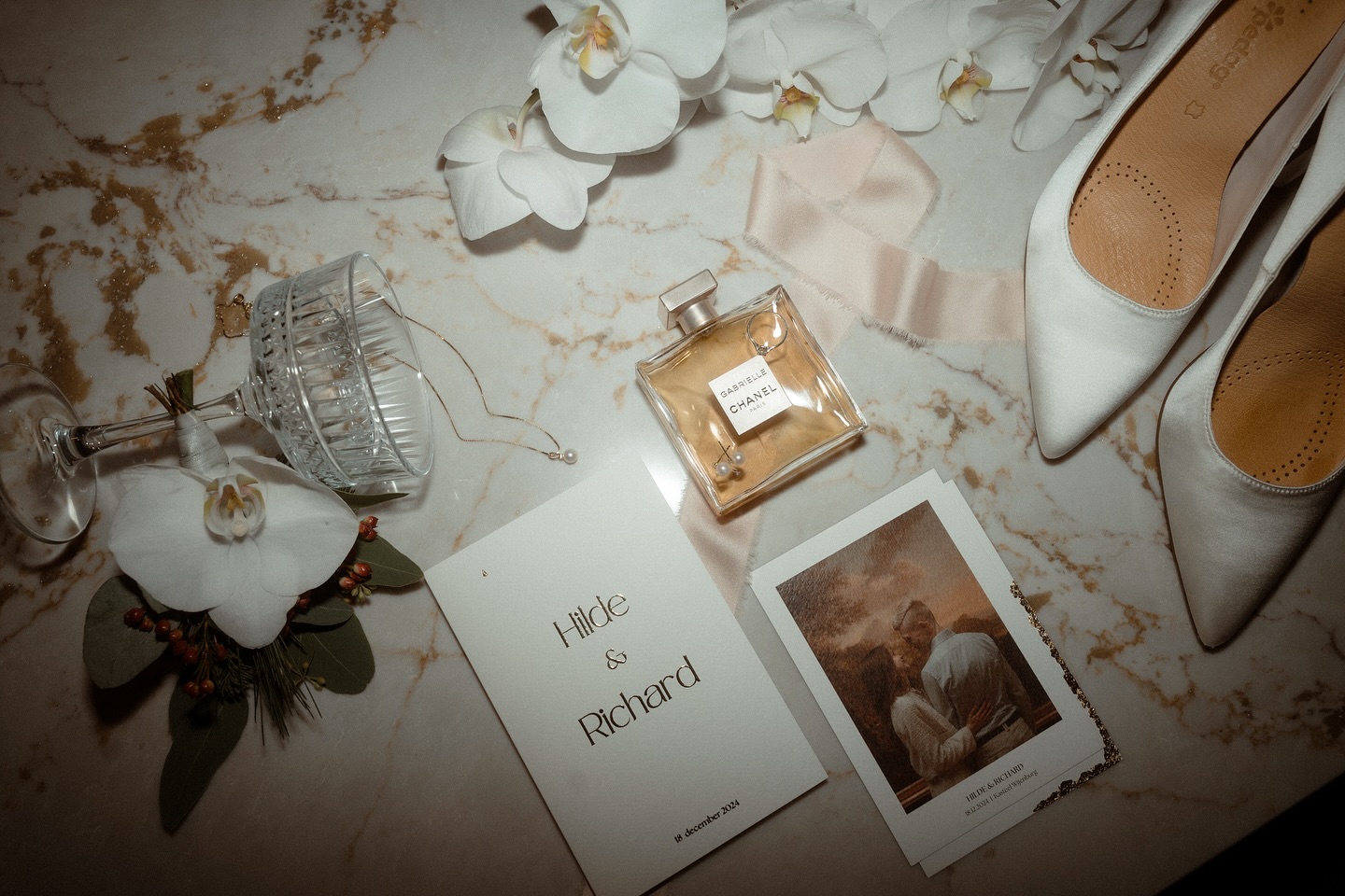 Winter wedding details ❄️🕯️