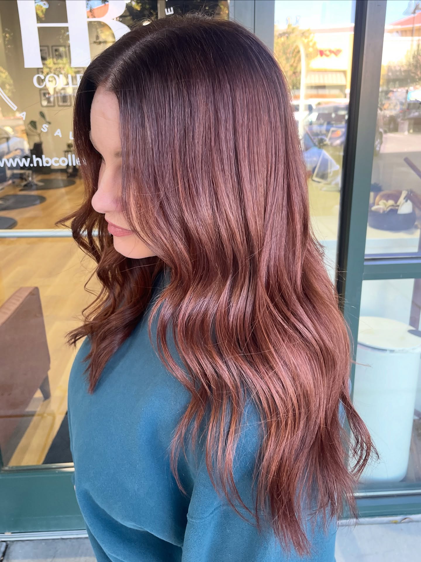 From Blonde to Beautiful Cinnamon Auburn!
I am absolutely obsessed with this hair transformation! We took my gorgeous client from a sunny blonde to a rich, warm cinnamon auburn, and the result is nothing short of breathtaking.
This color complements her skin tone perfectly, making it look like she was born to be a redhead! The depth and vibrancy of this shade really bring out her natural beauty, and I can’t decide who’s more excited about this change—her or me!
Salon: @hbcollectivesalon
Client: megan_m_cho
