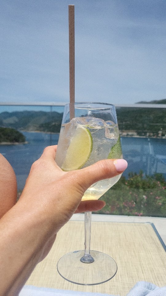 💧
Book a free consultation today ✨️
#uptonpooleaesthetics #medicalaesthetics #poole #covecoastcosmetics #medicalaesthetics #microneedlingpoole #lipfillerpoole